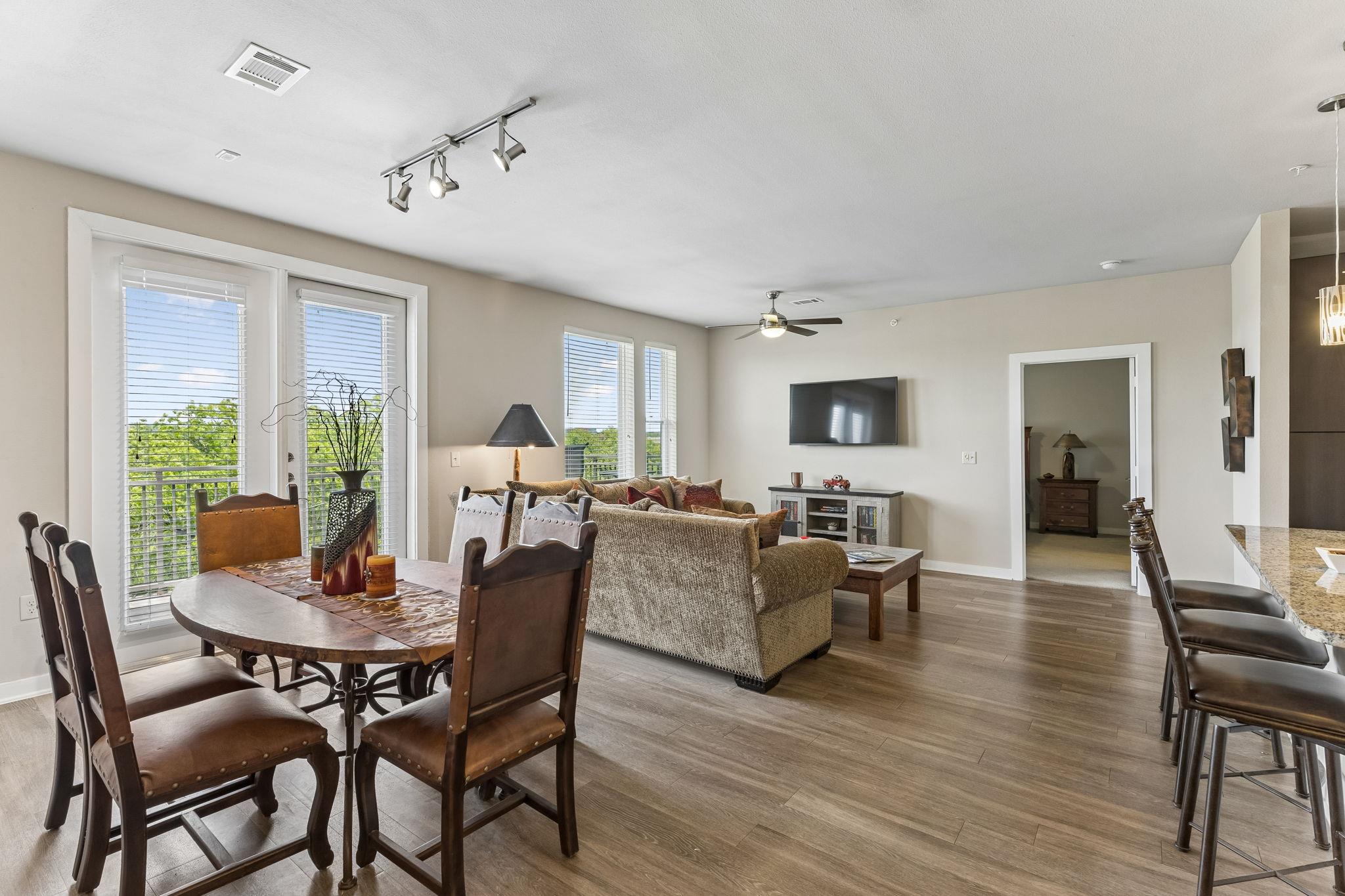 1900 Barton Springs Rd # 5032, Austin, TX 78704