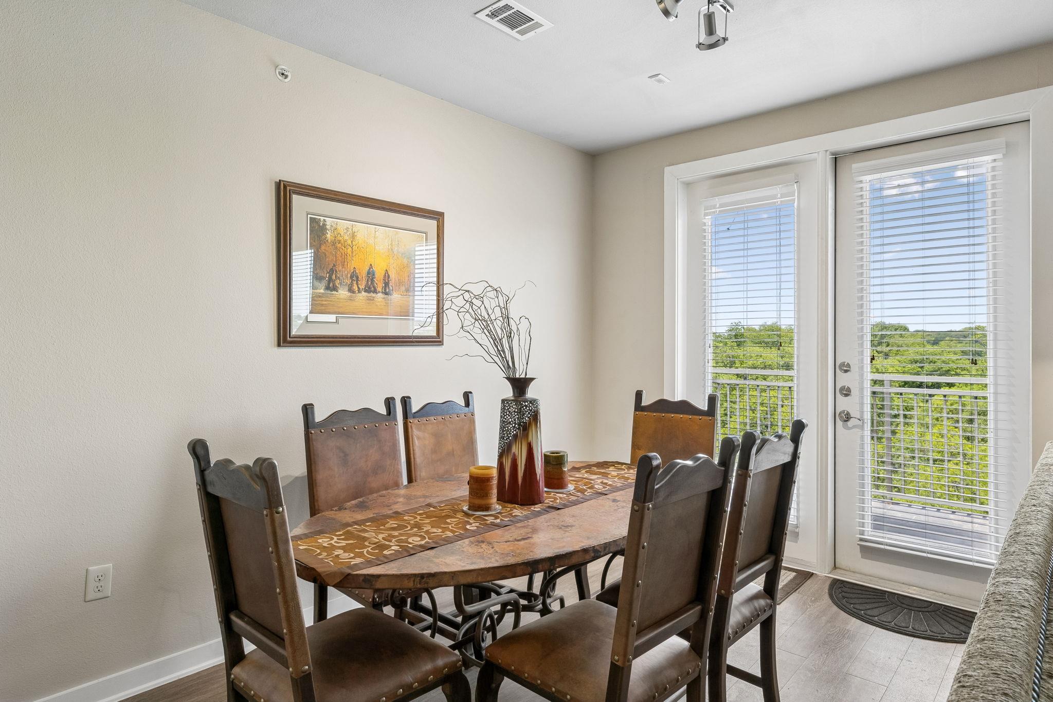 1900 Barton Springs Rd # 5032, Austin, TX 78704