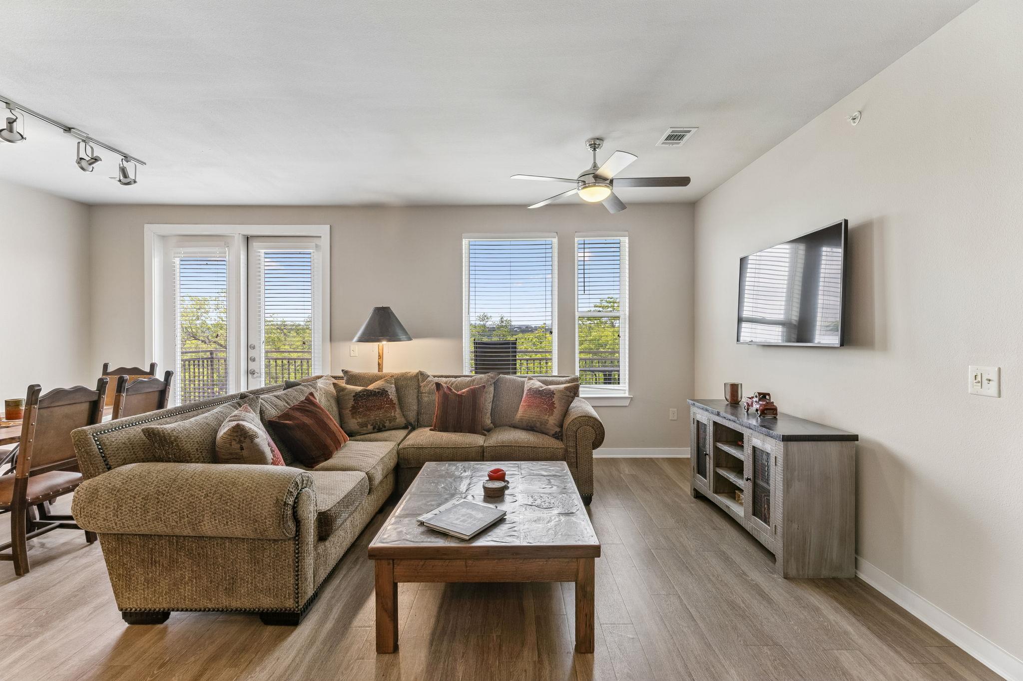 1900 Barton Springs Rd # 5032, Austin, TX 78704