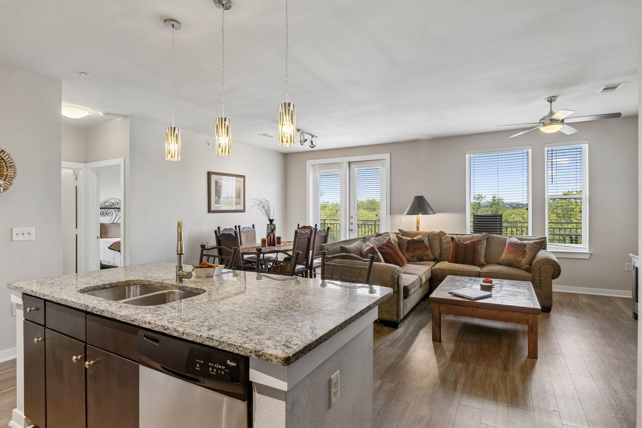 1900 Barton Springs Rd # 5032, Austin, TX 78704