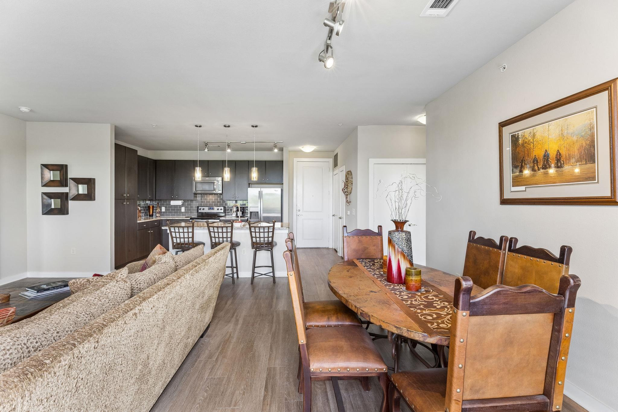 1900 Barton Springs Rd # 5032, Austin, TX 78704