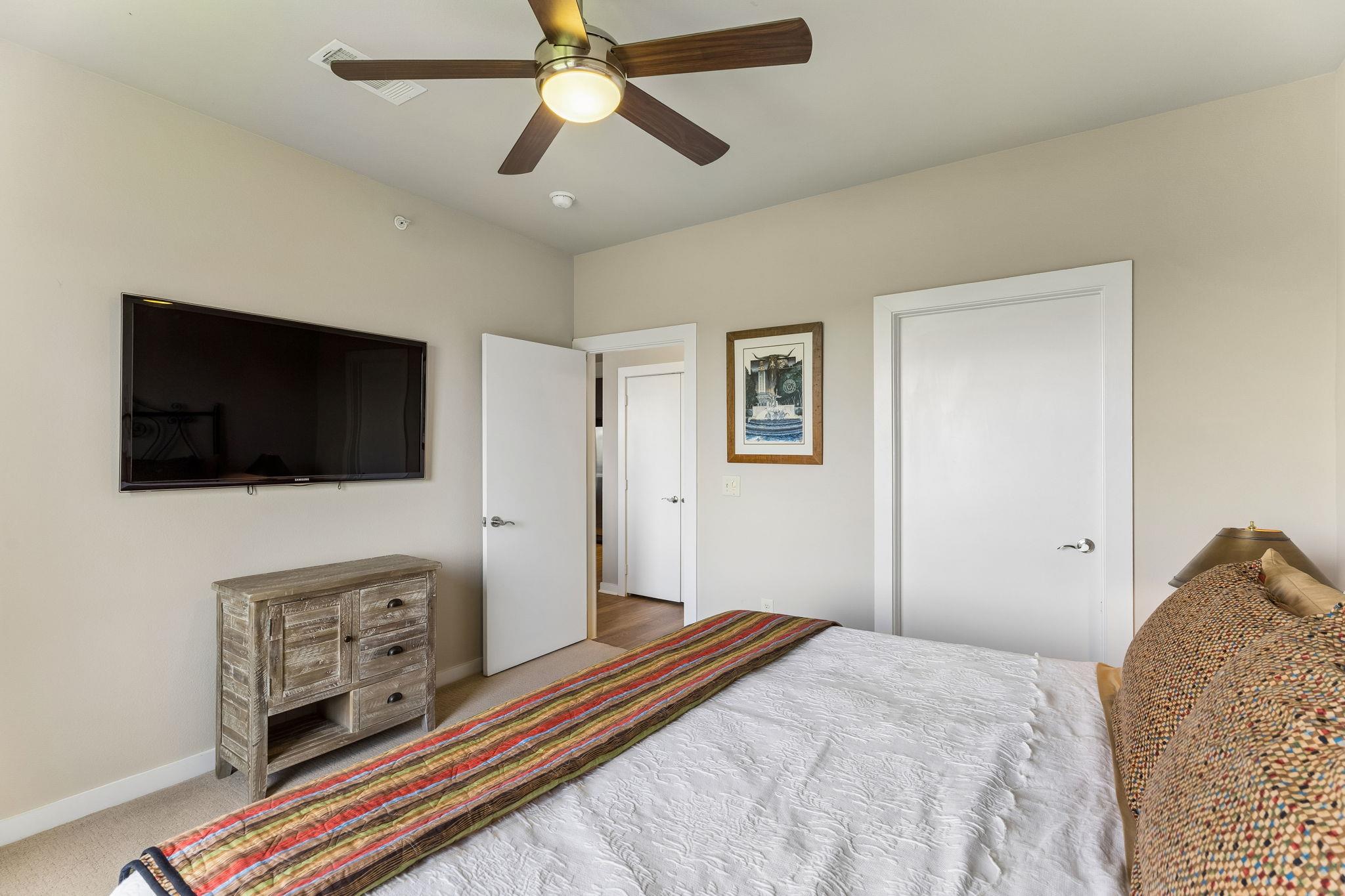 1900 Barton Springs Rd # 5032, Austin, TX 78704