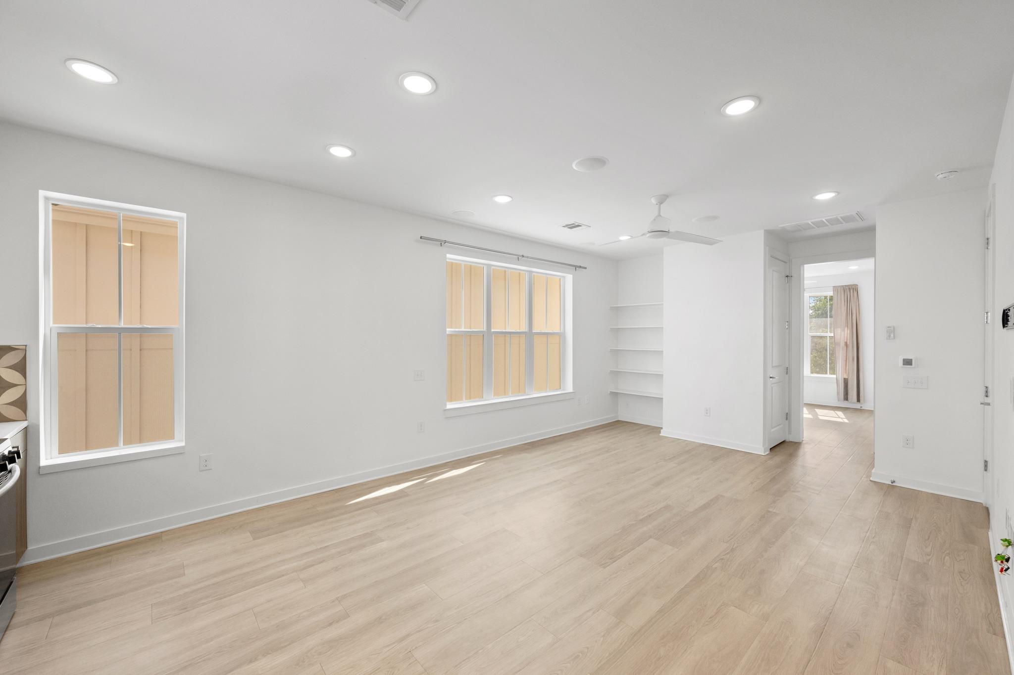 2624 Metcalfe Rd # 2, Austin, TX 78741