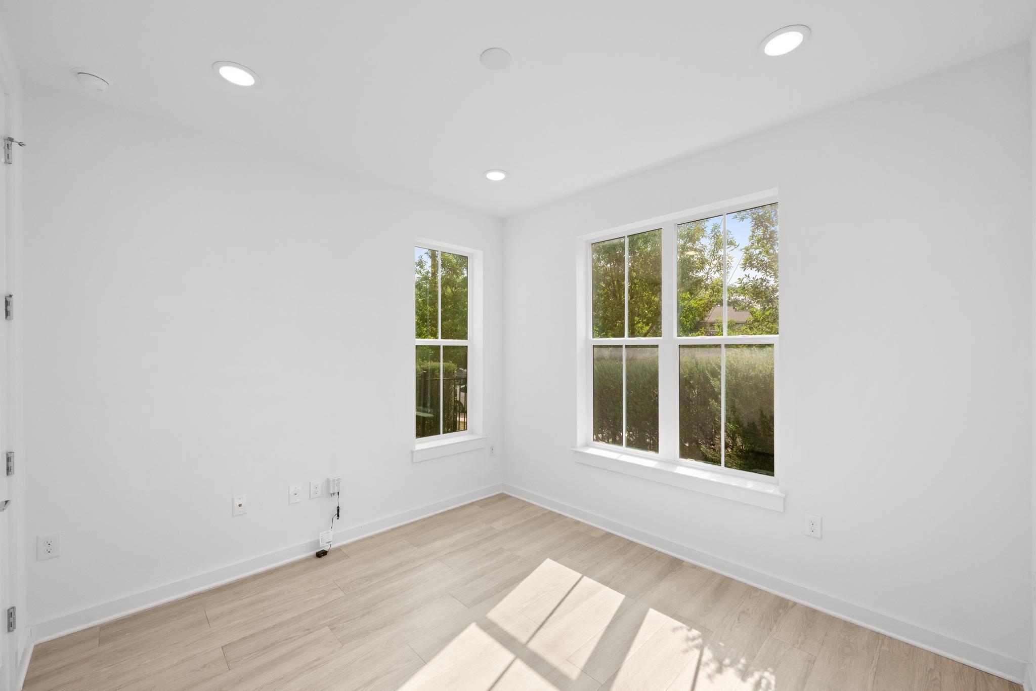 2624 Metcalfe Rd # 2, Austin, TX 78741