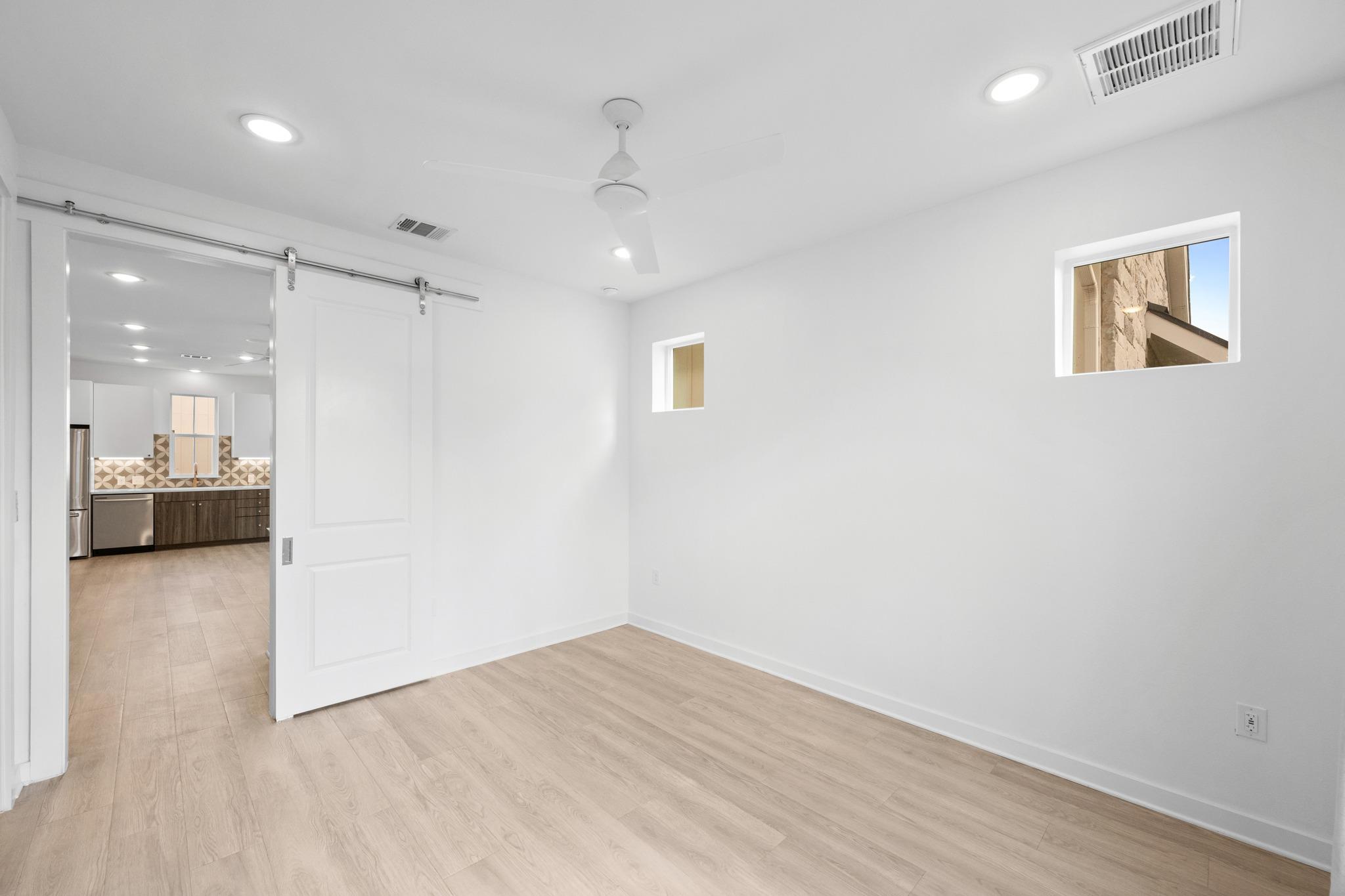 2624 Metcalfe Rd # 2, Austin, TX 78741