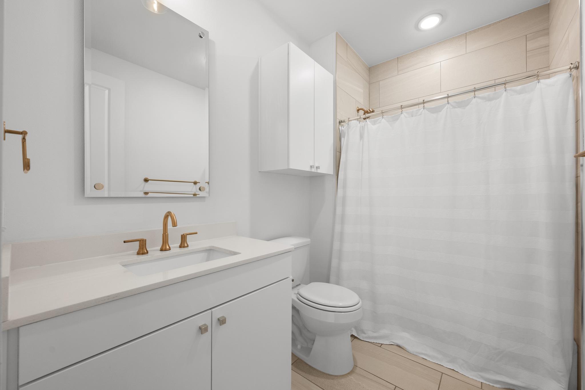 2624 Metcalfe Rd # 2, Austin, TX 78741