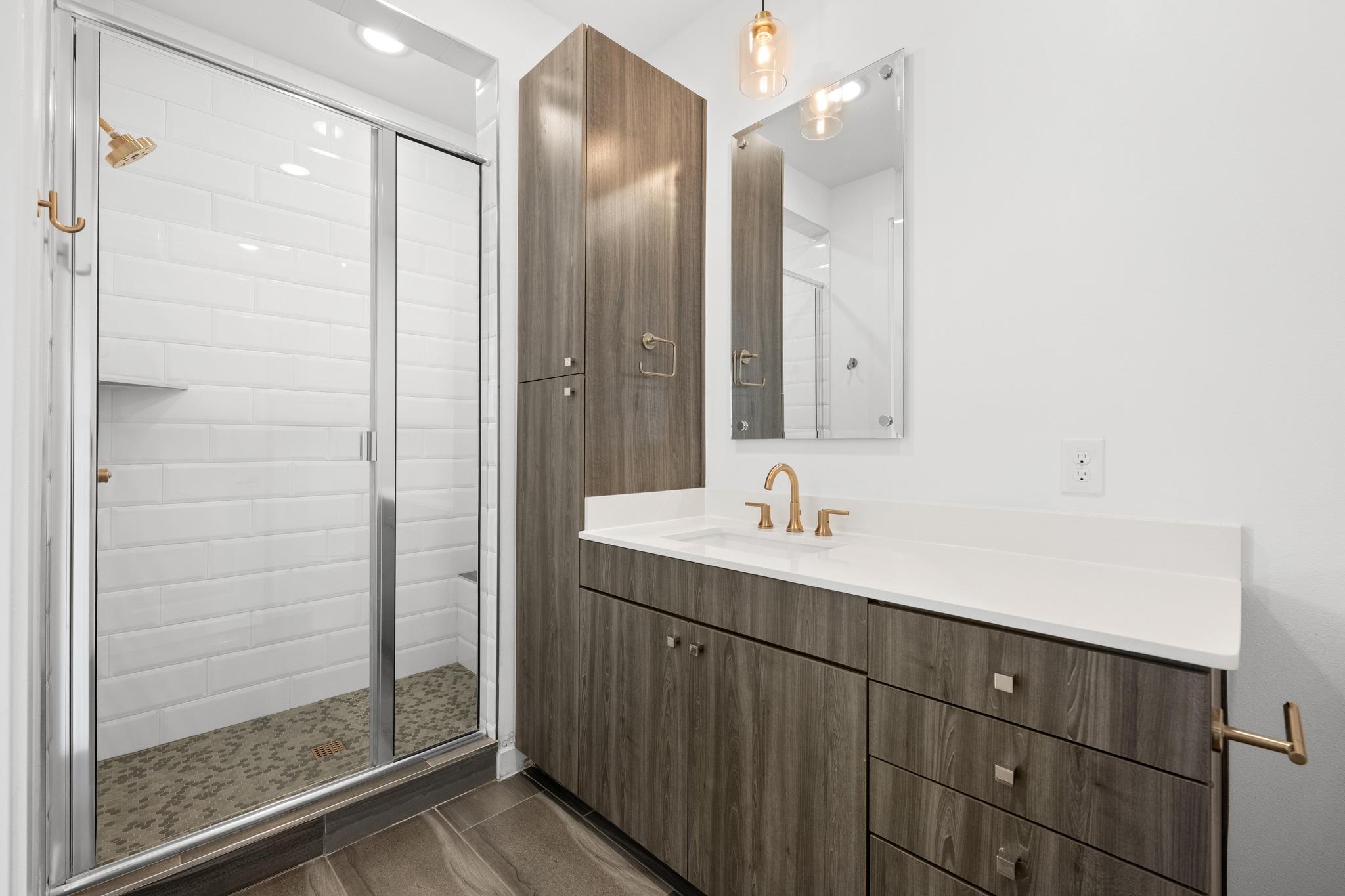 2624 Metcalfe Rd # 2, Austin, TX 78741