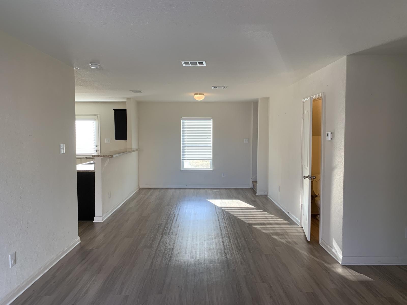 217 Denson Ln, Jarrell, TX 76537