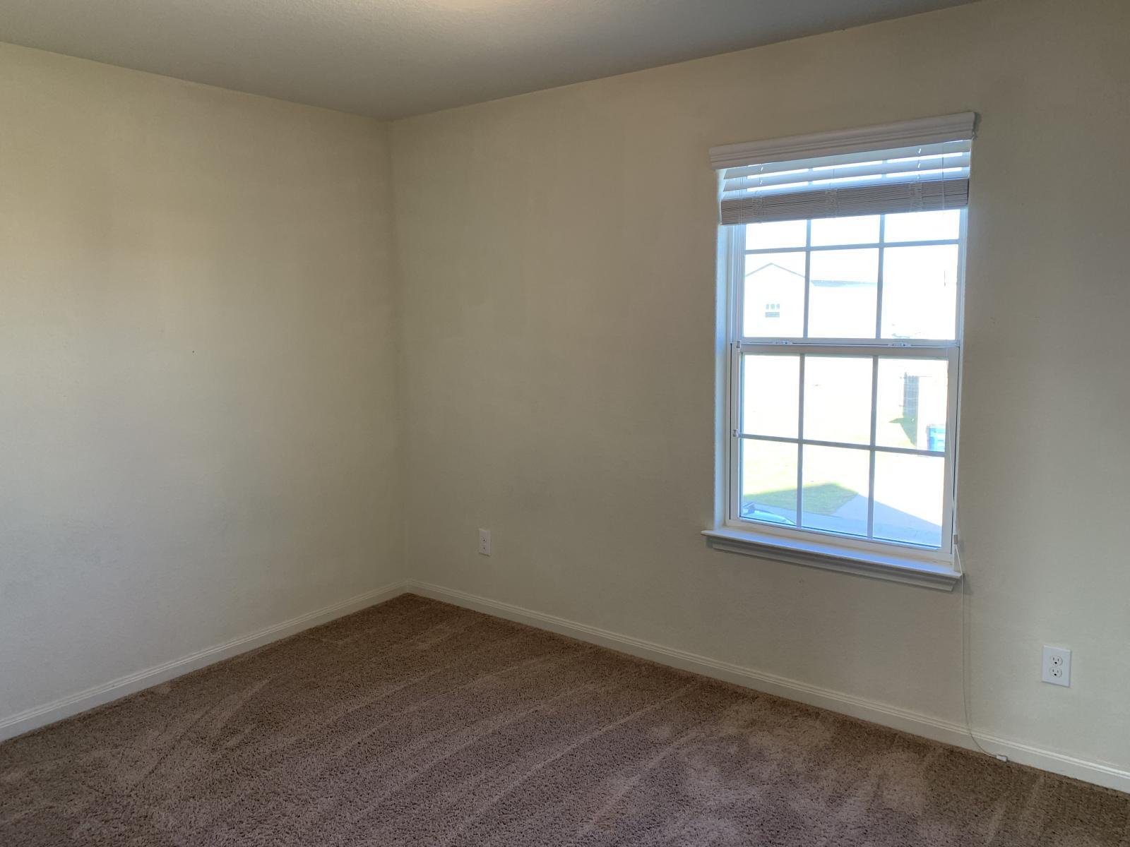 217 Denson Ln, Jarrell, TX 76537