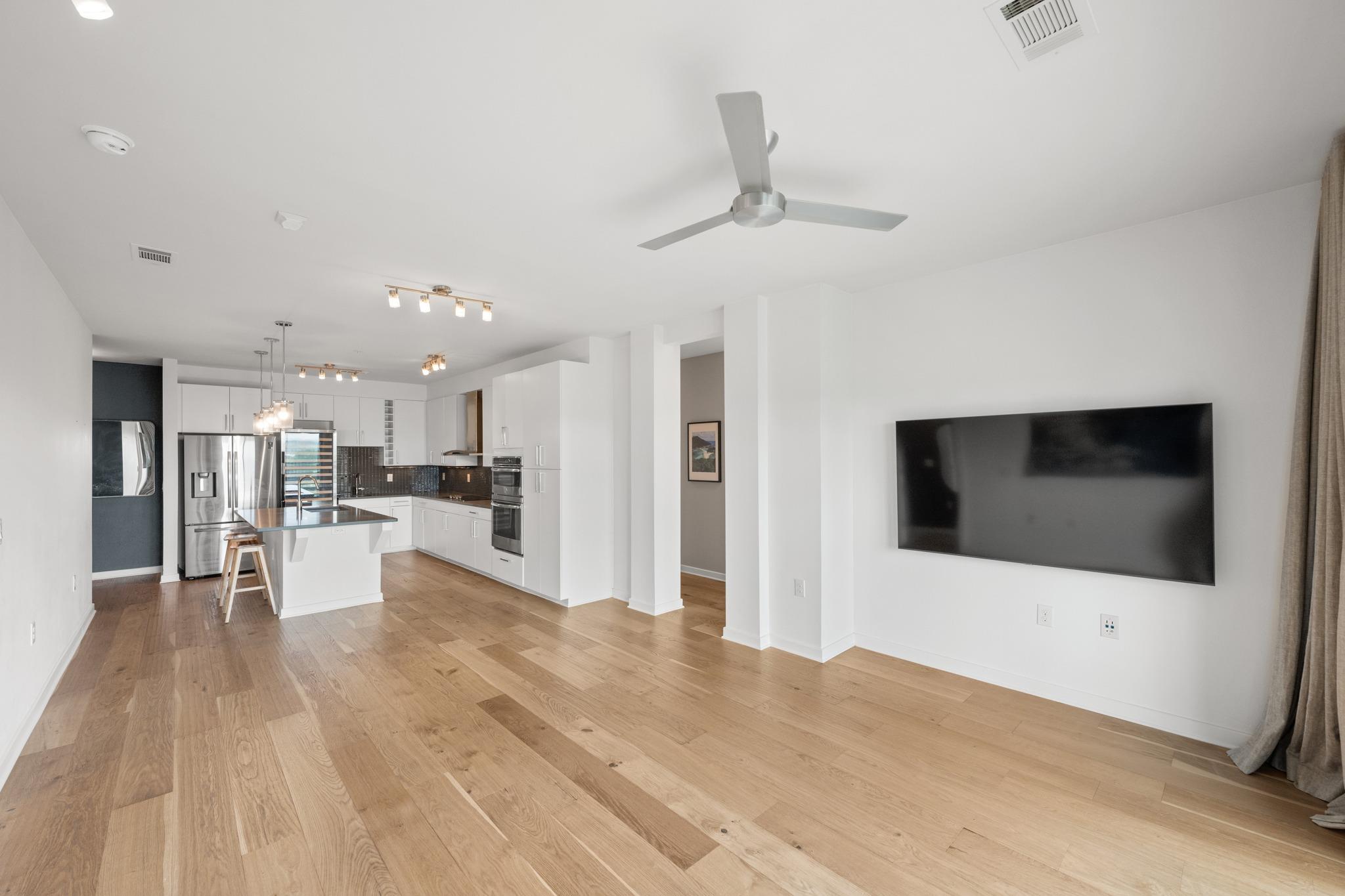 3600 S Lamar Blvd # 401, Austin, TX 78704