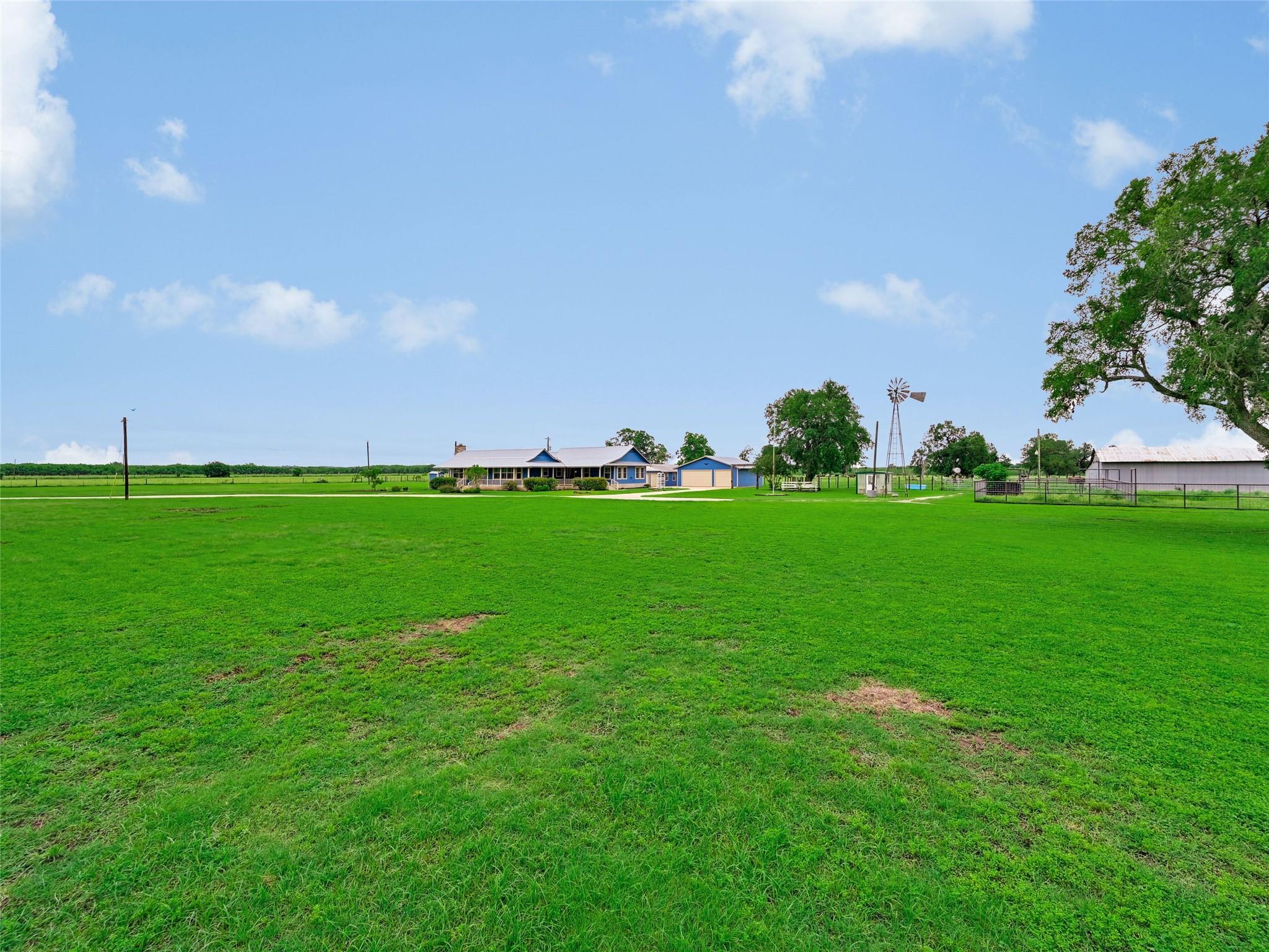 138 St. James Pl, Bastrop, TX 78602