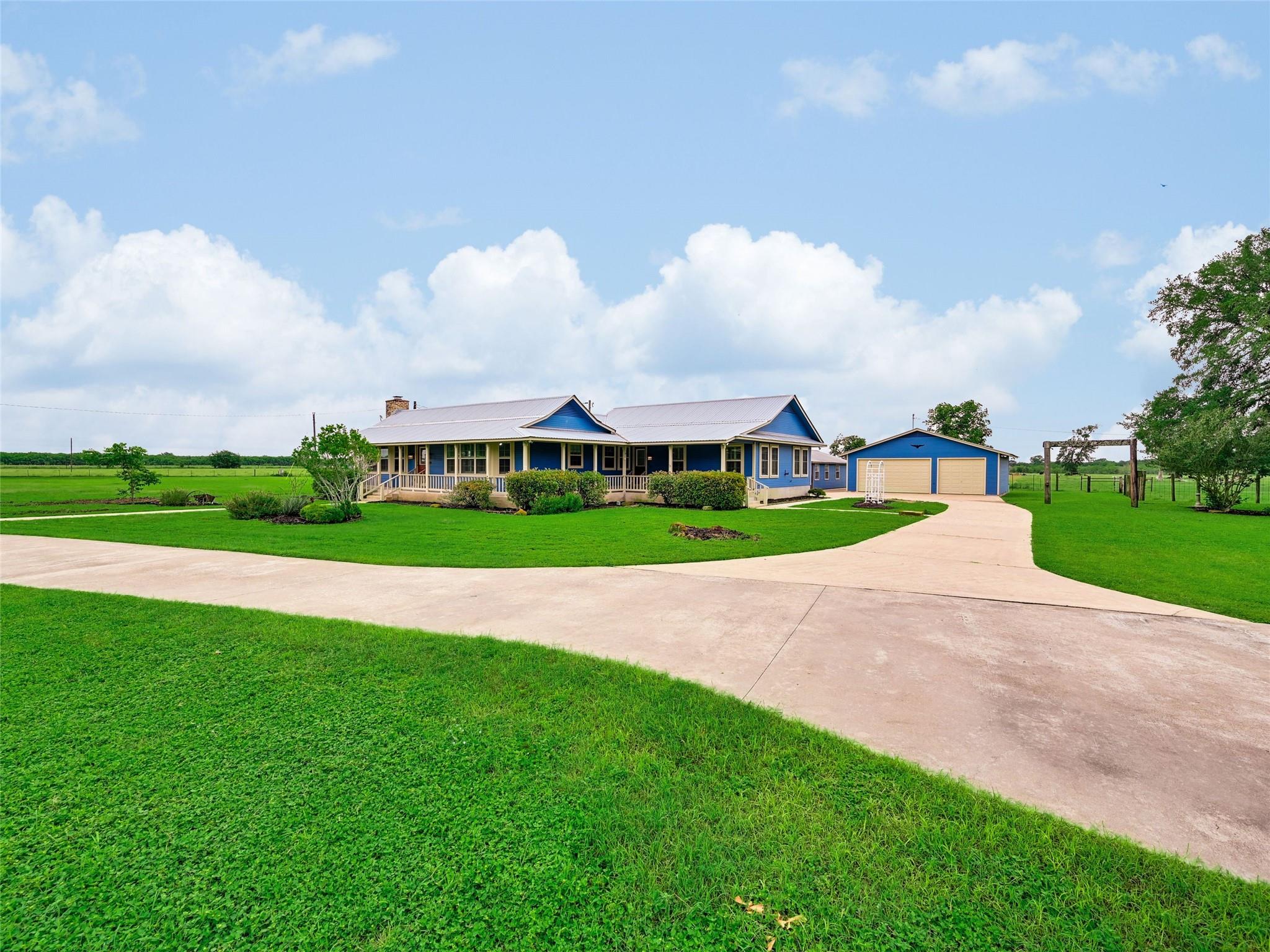 138 St. James Pl, Bastrop, TX 78602