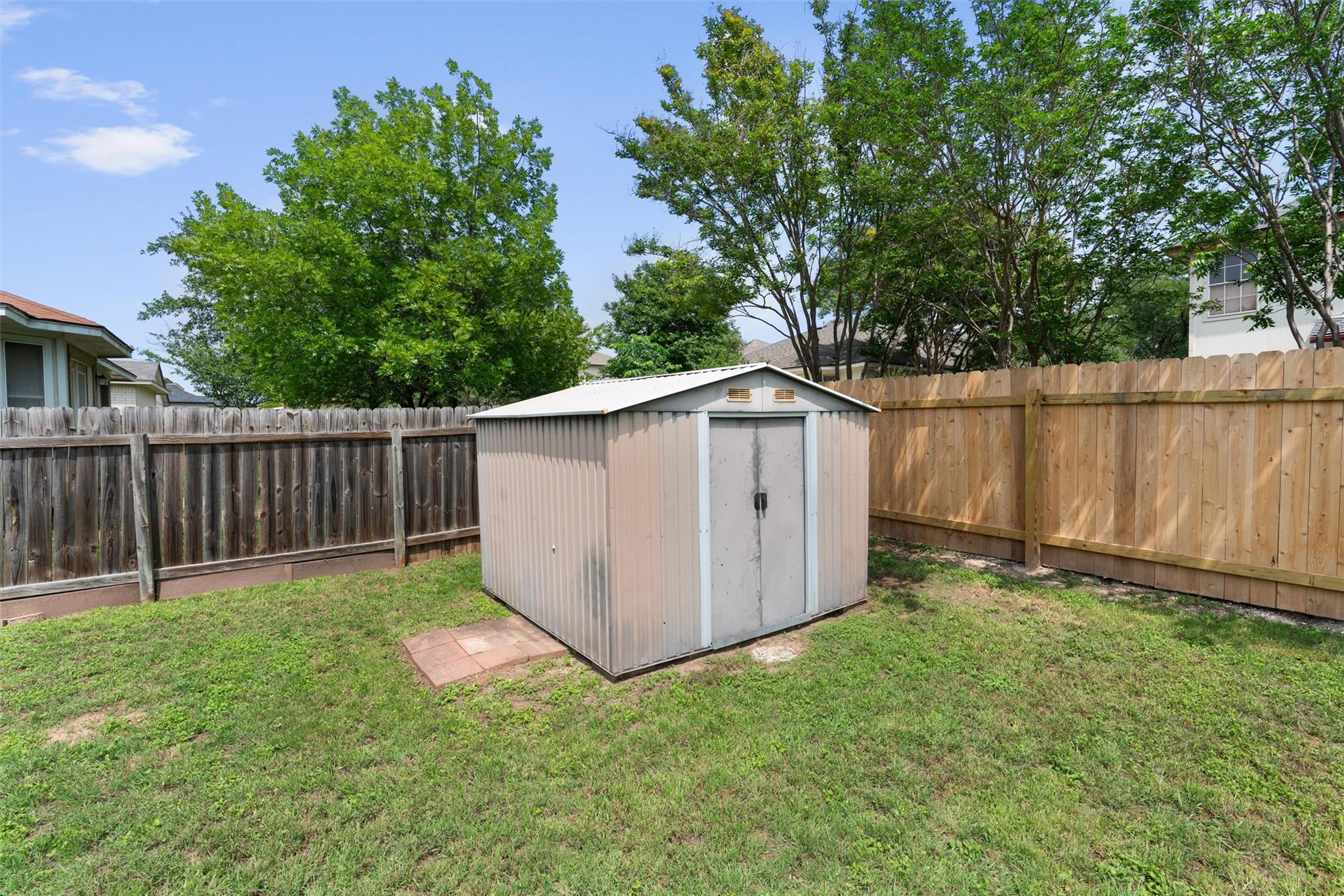 17301 Valentine Dr, Round Rock, TX 78664