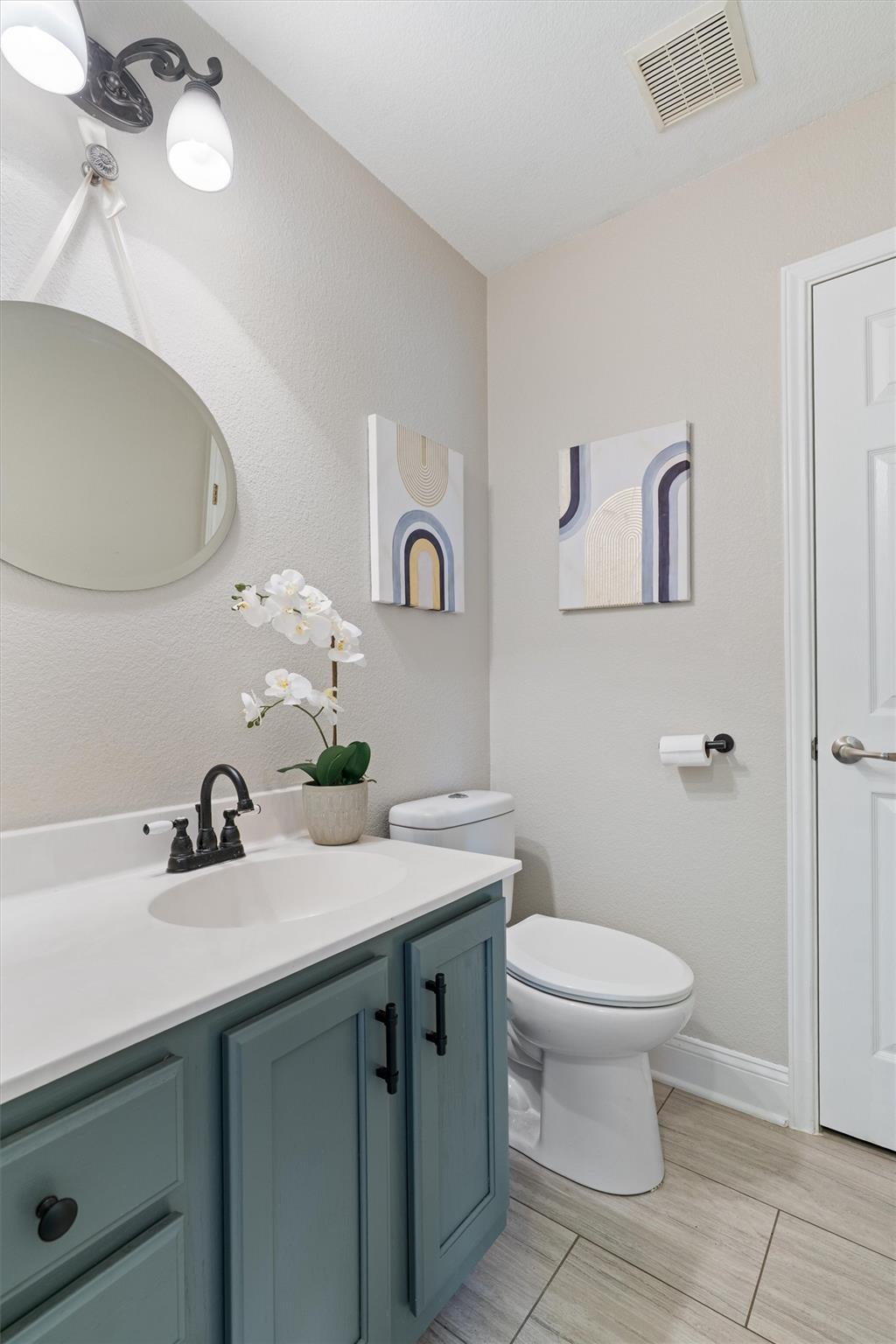 17301 Valentine Dr, Round Rock, TX 78664