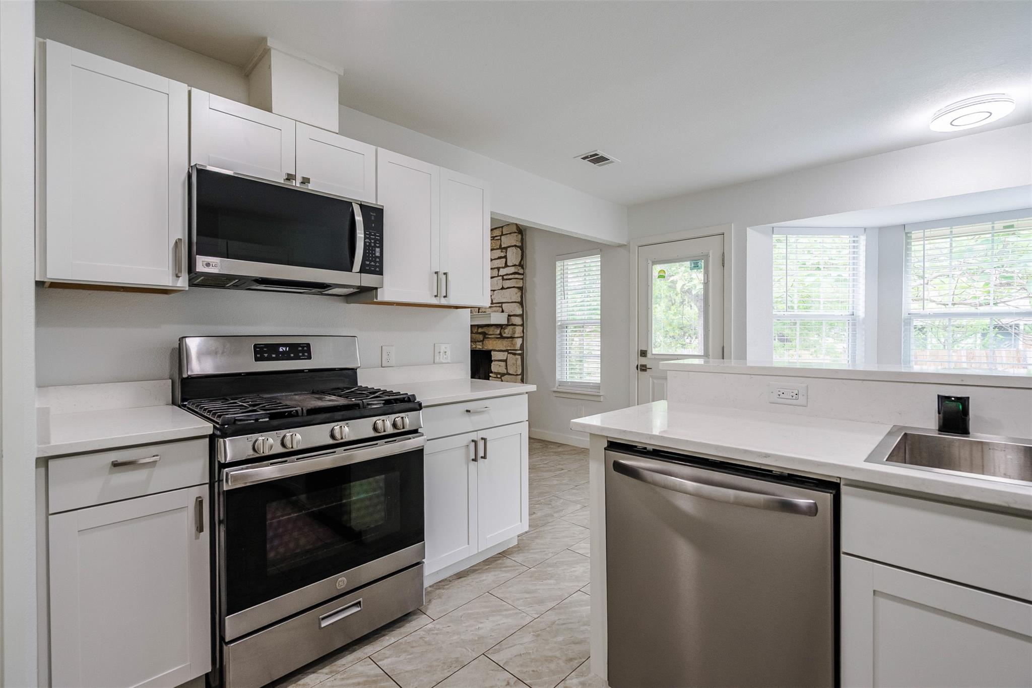 16405 Edgemere Dr, Pflugerville, TX 78660