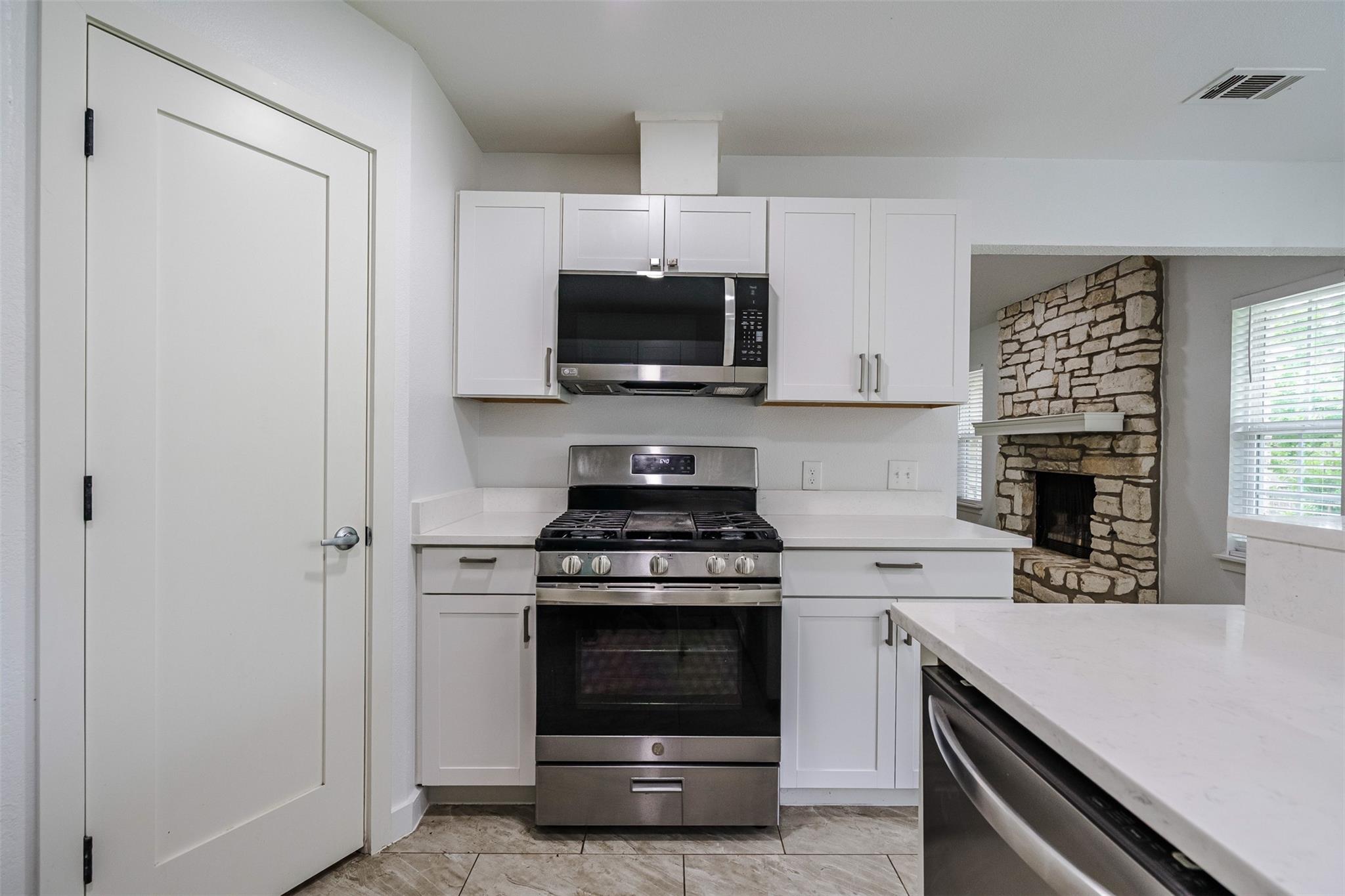 16405 Edgemere Dr, Pflugerville, TX 78660