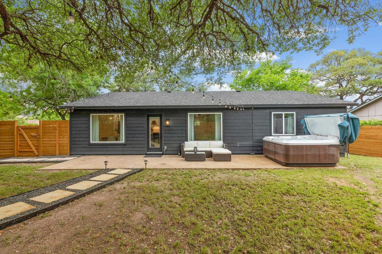 8517 Romney Rd, Austin, TX 78748
