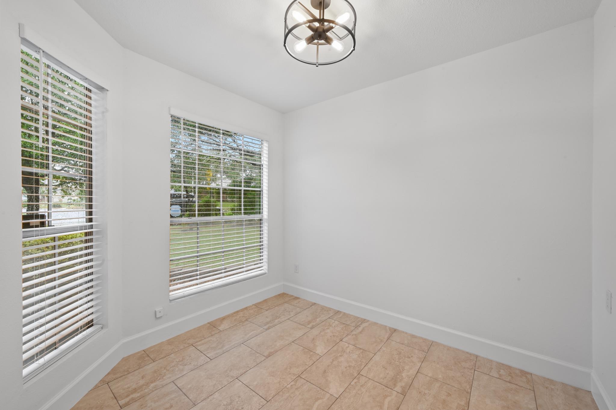 11508 SWEARINGEN Dr, Austin, TX 78758