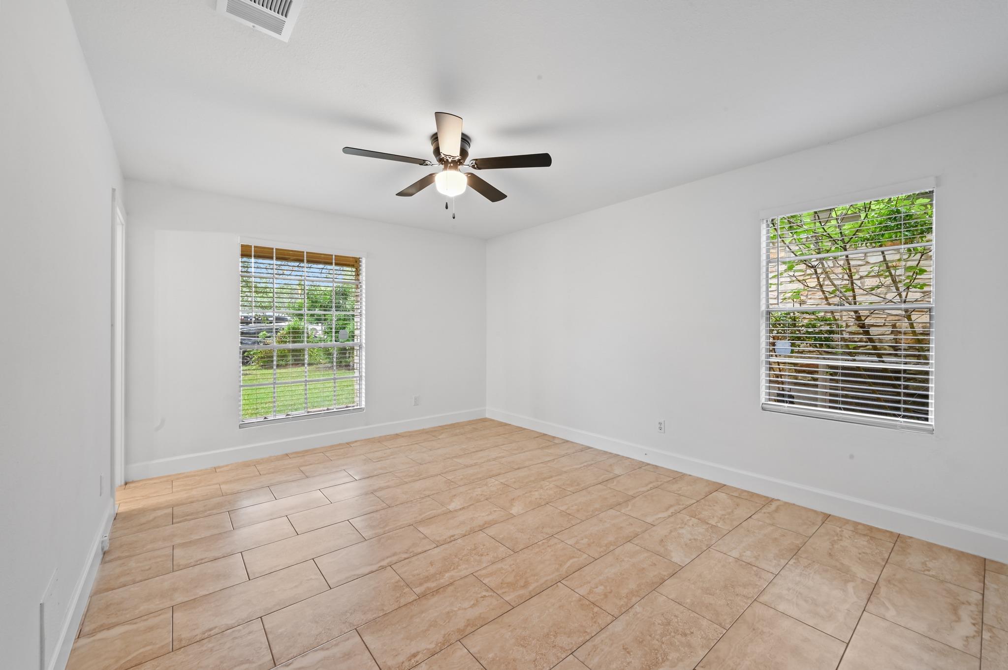 11508 SWEARINGEN Dr, Austin, TX 78758