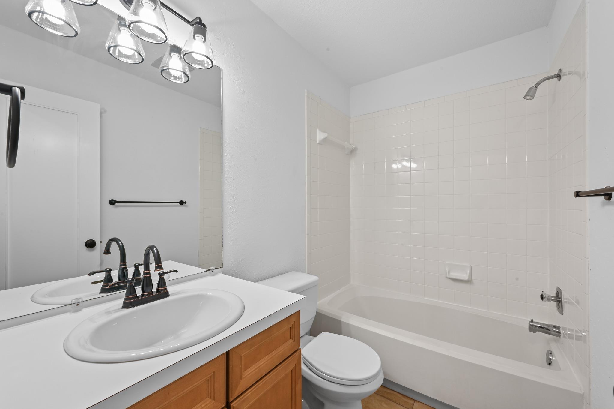 11508 SWEARINGEN Dr, Austin, TX 78758