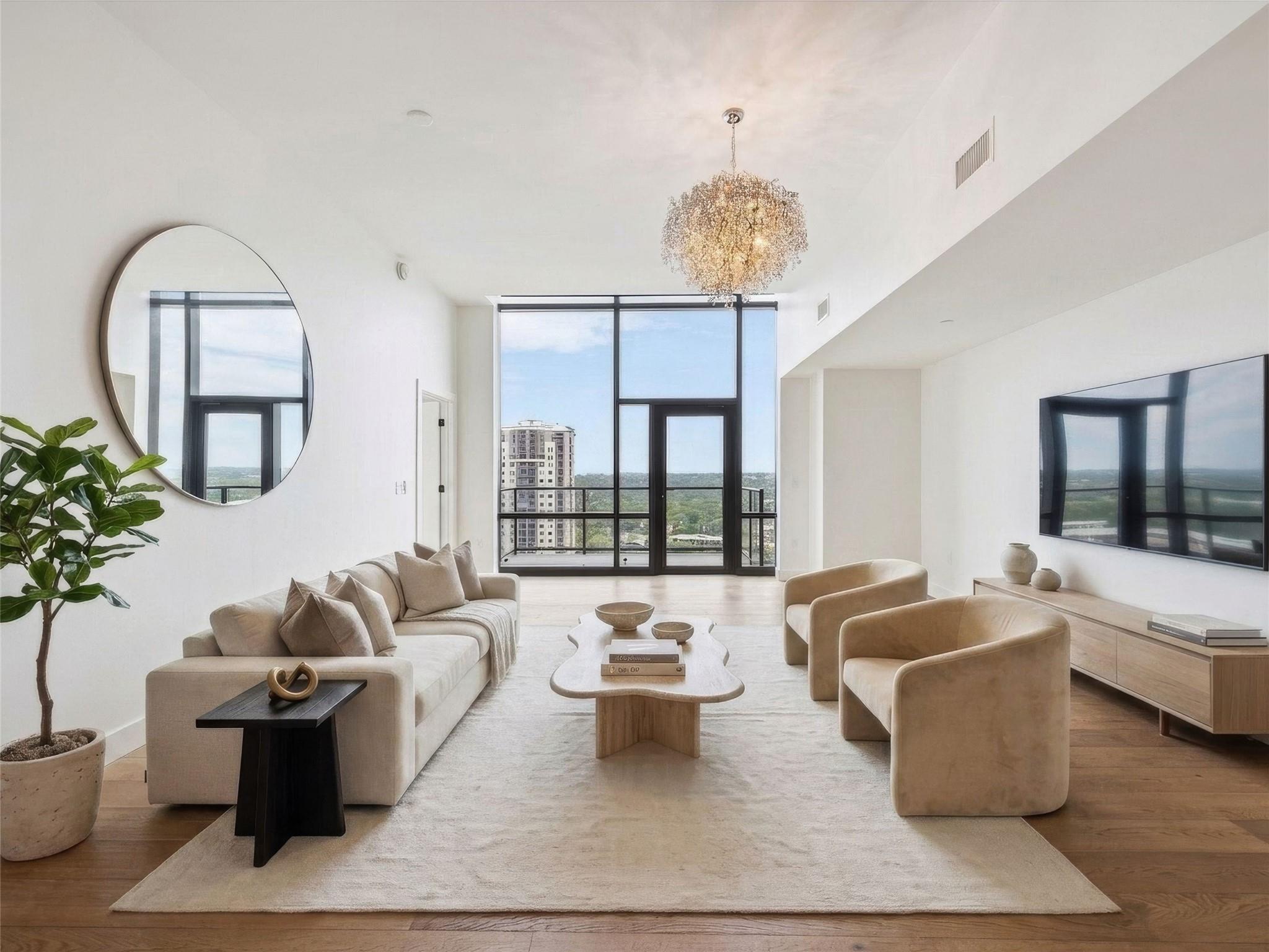 70 Rainey St # 2201, Austin, TX 78701