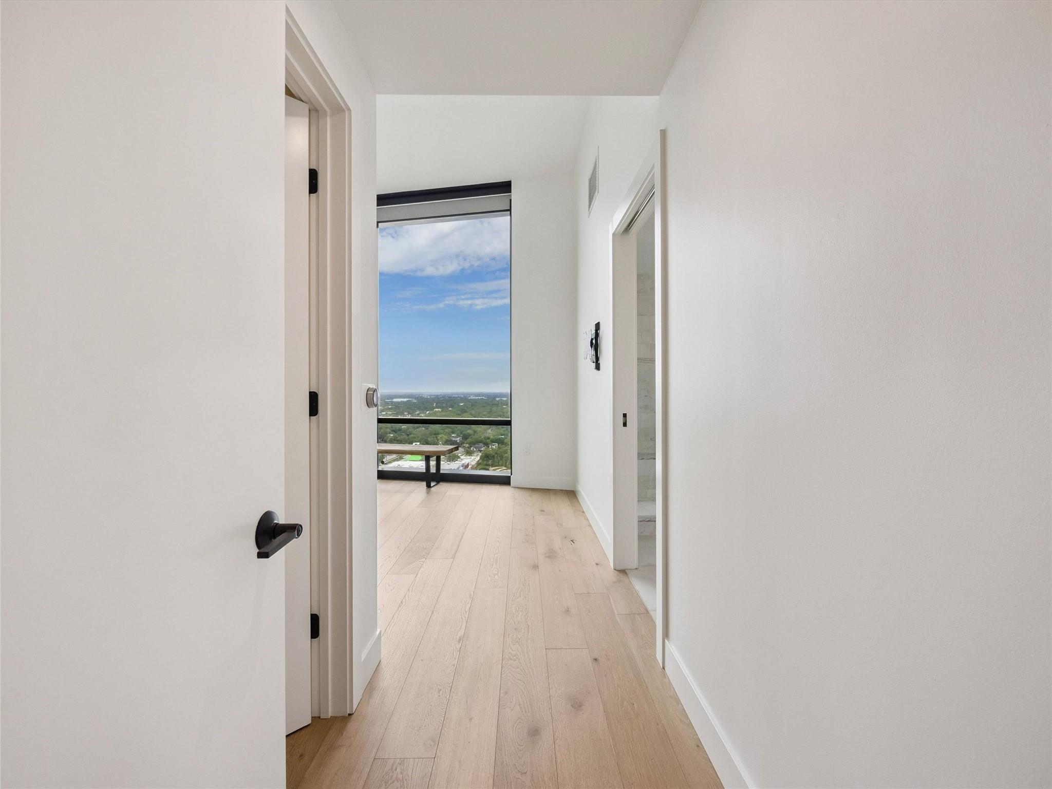 70 Rainey St # 2201, Austin, TX 78701