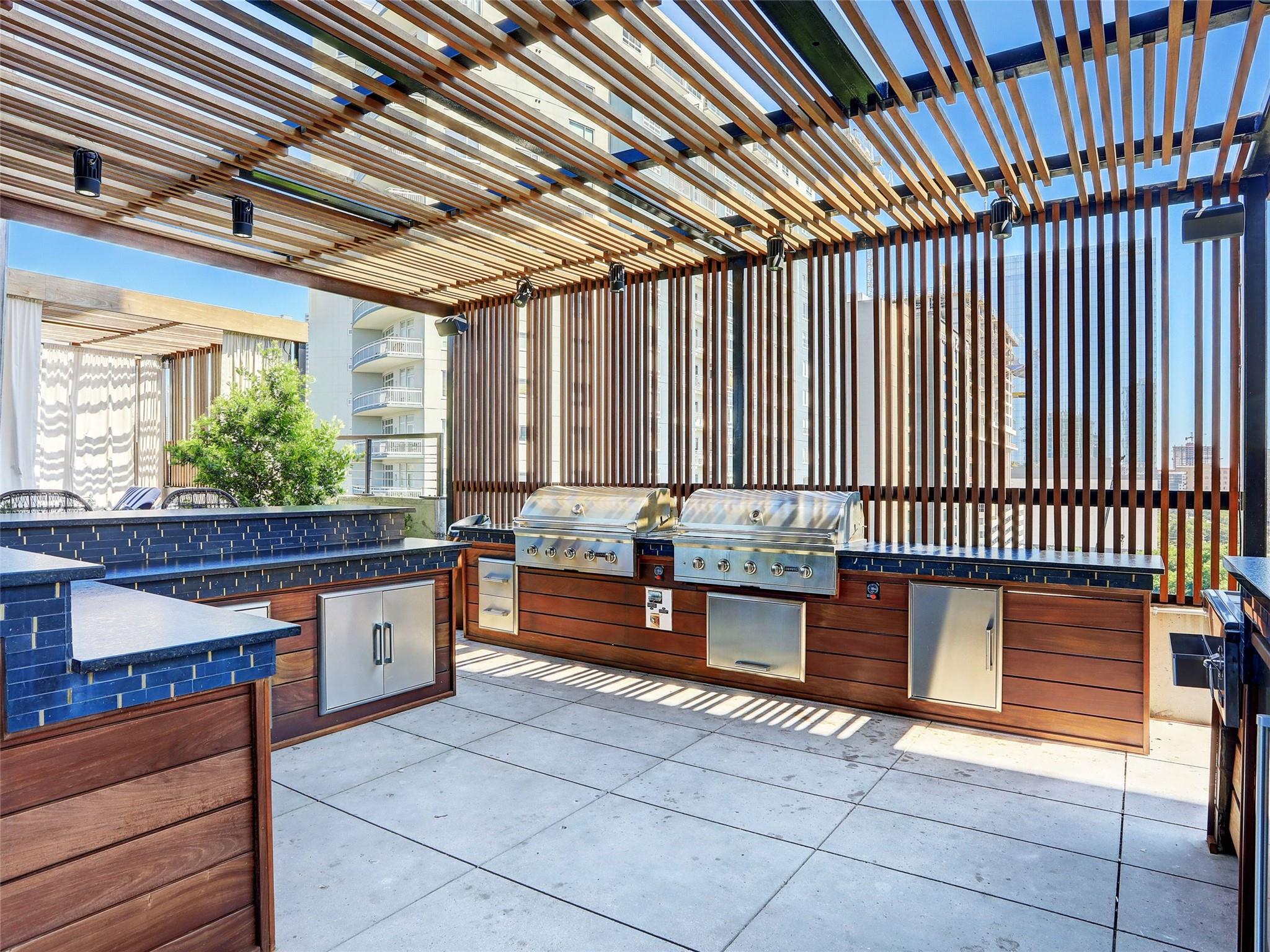 70 Rainey St # 2201, Austin, TX 78701