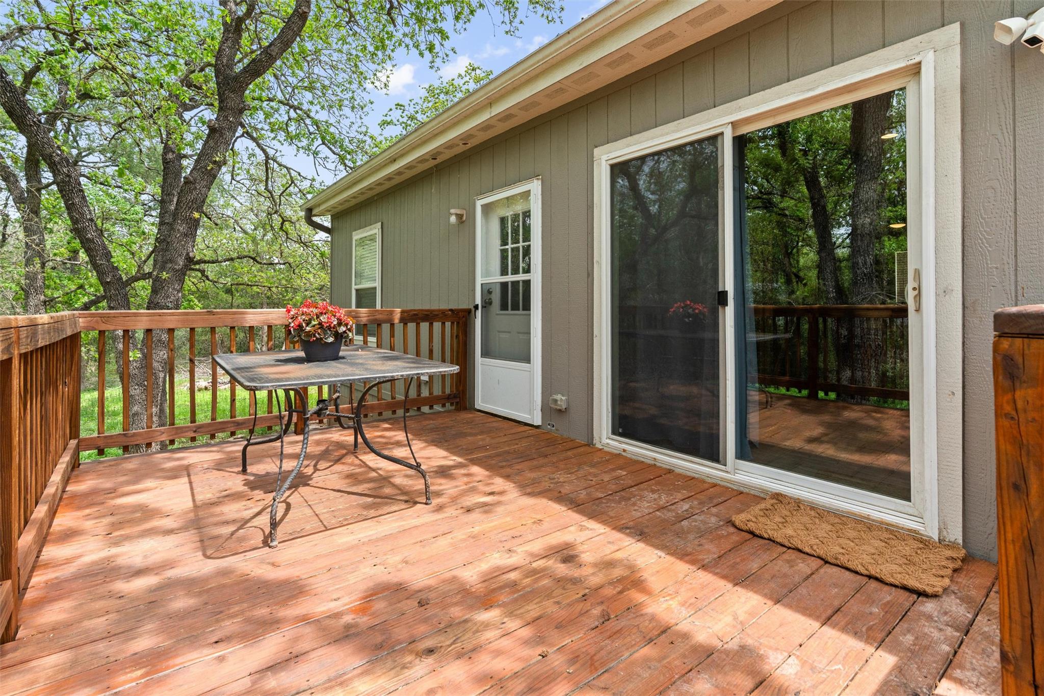 137 Scarlet Harts Ln, Dale, TX 78616