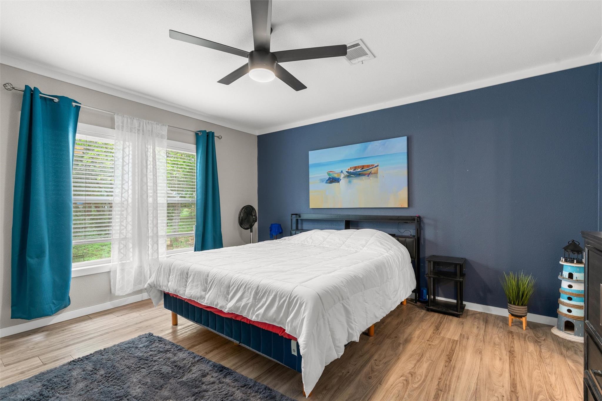 137 Scarlet Harts Ln, Dale, TX 78616