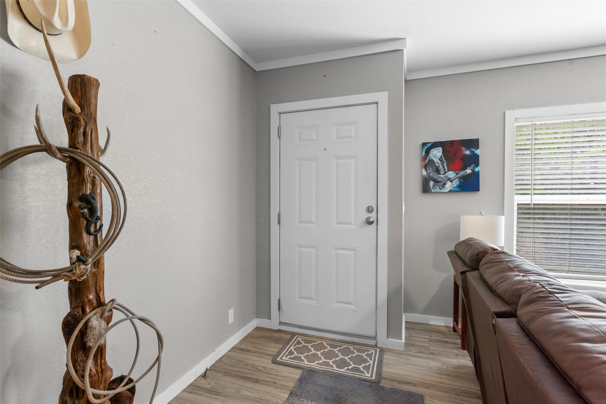 137 Scarlet Harts Ln, Dale, TX 78616