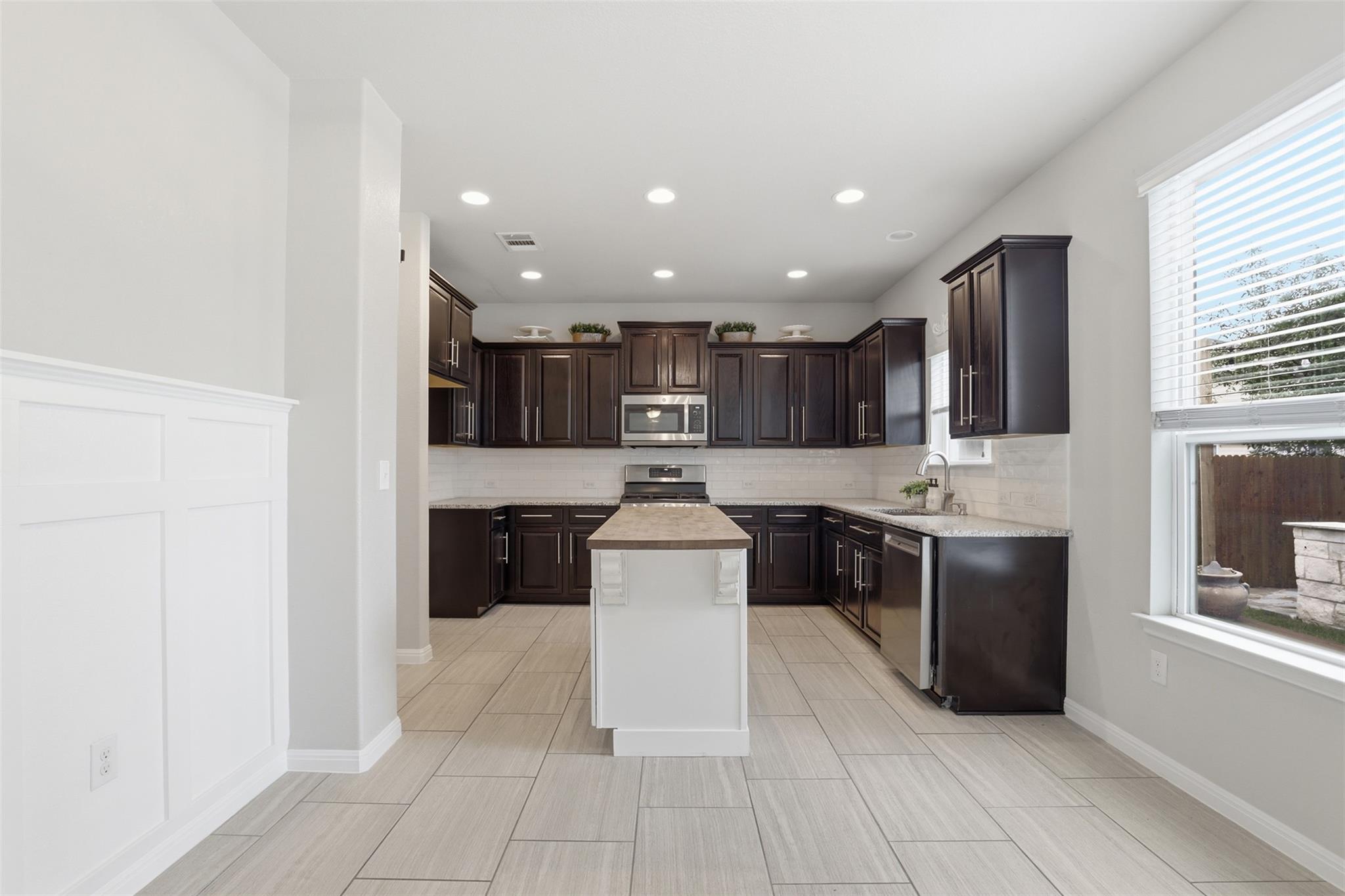 113 Bastian Ln, Georgetown, TX 78626