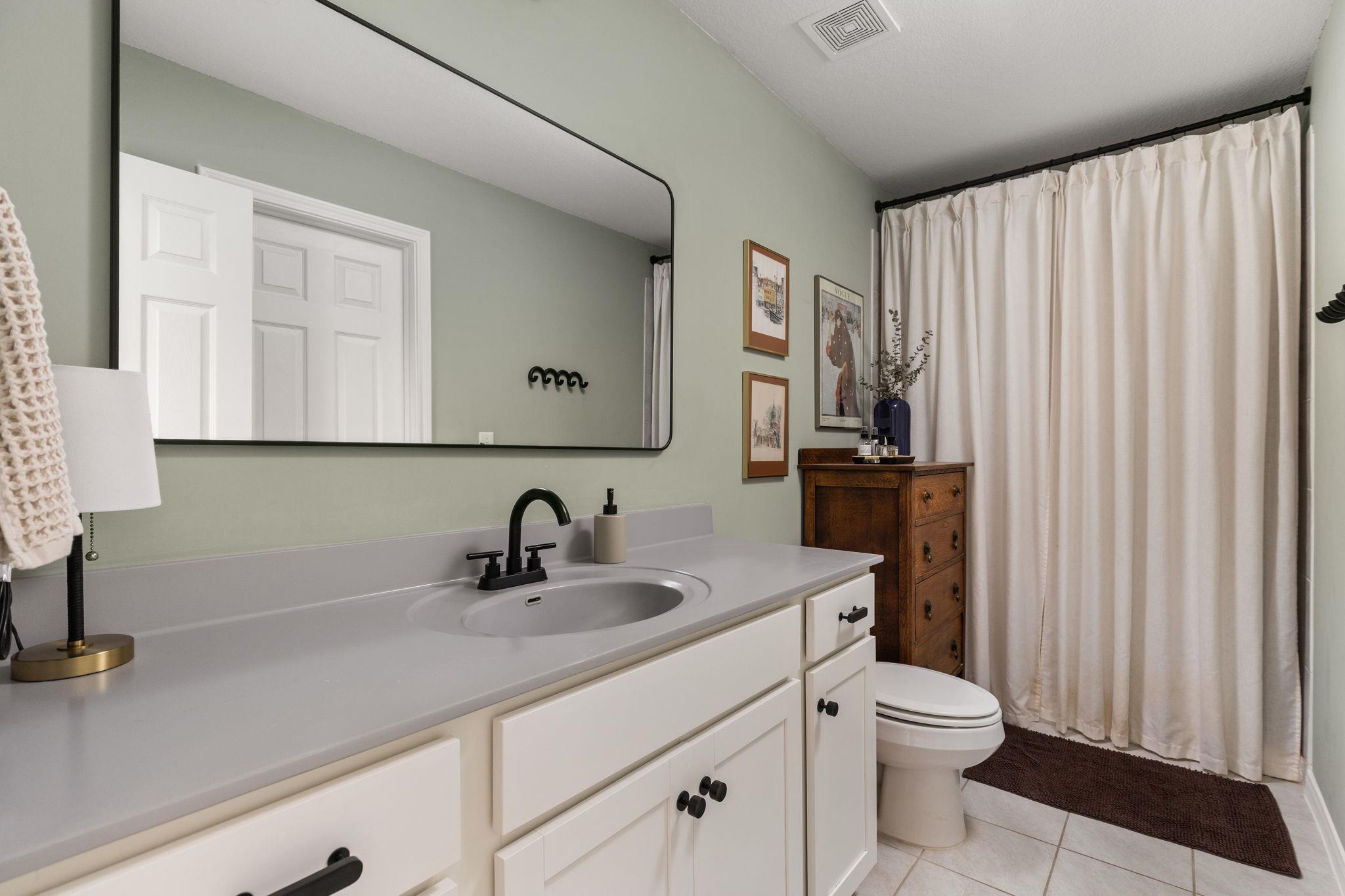 6702 Routenburn St, Austin, TX 78754