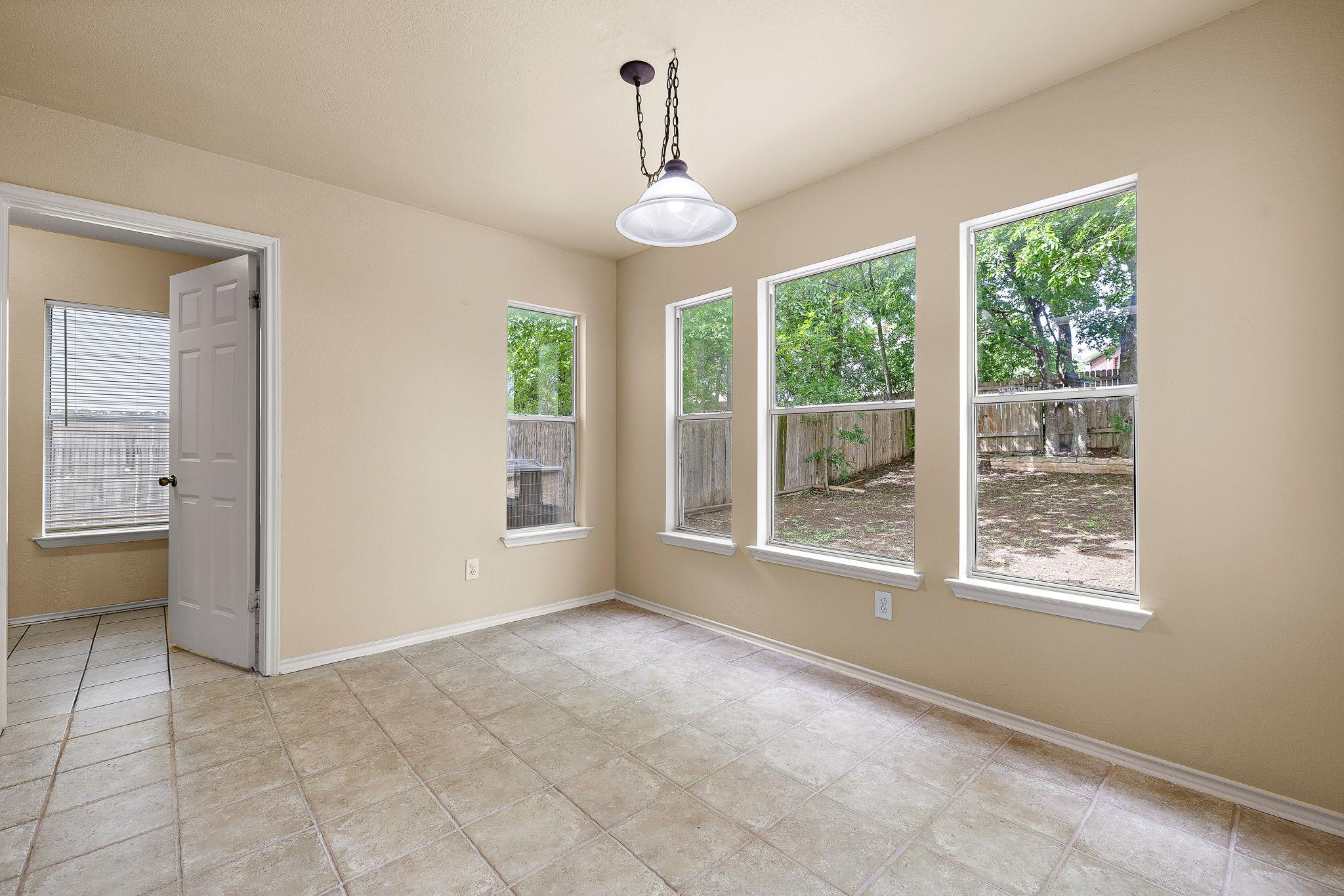 2104 Deer Creek Trl, Round Rock, TX 78665