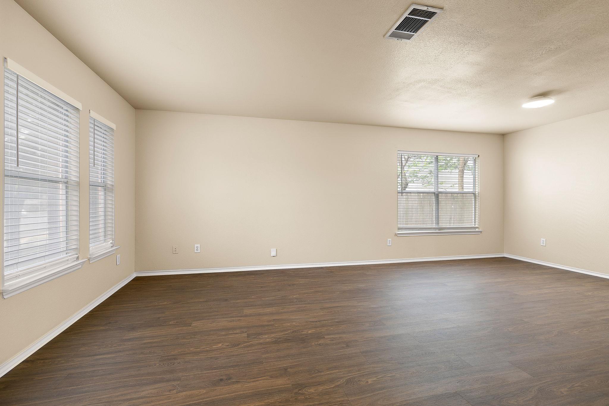 2104 Deer Creek Trl, Round Rock, TX 78665