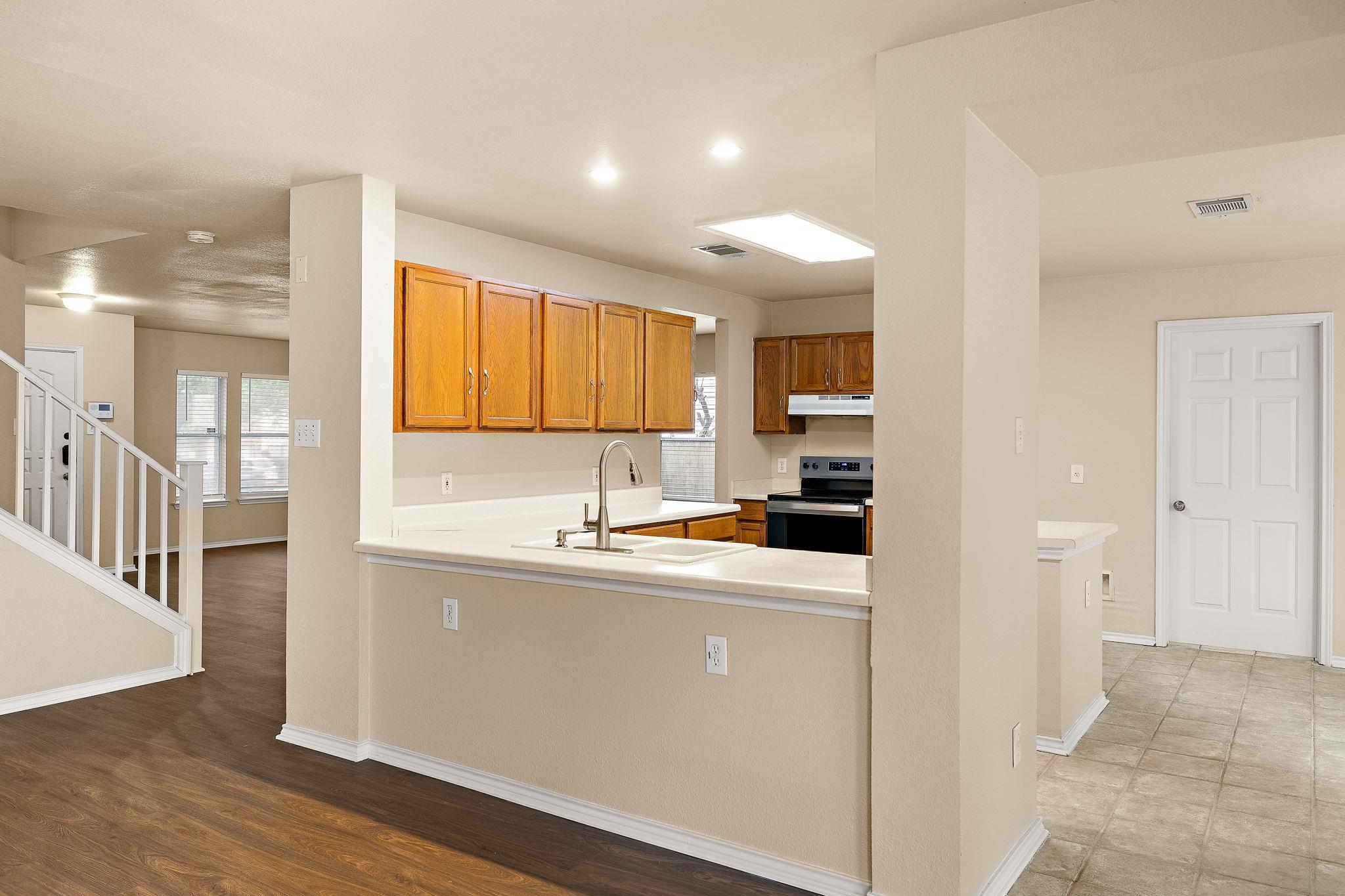 2104 Deer Creek Trl, Round Rock, TX 78665