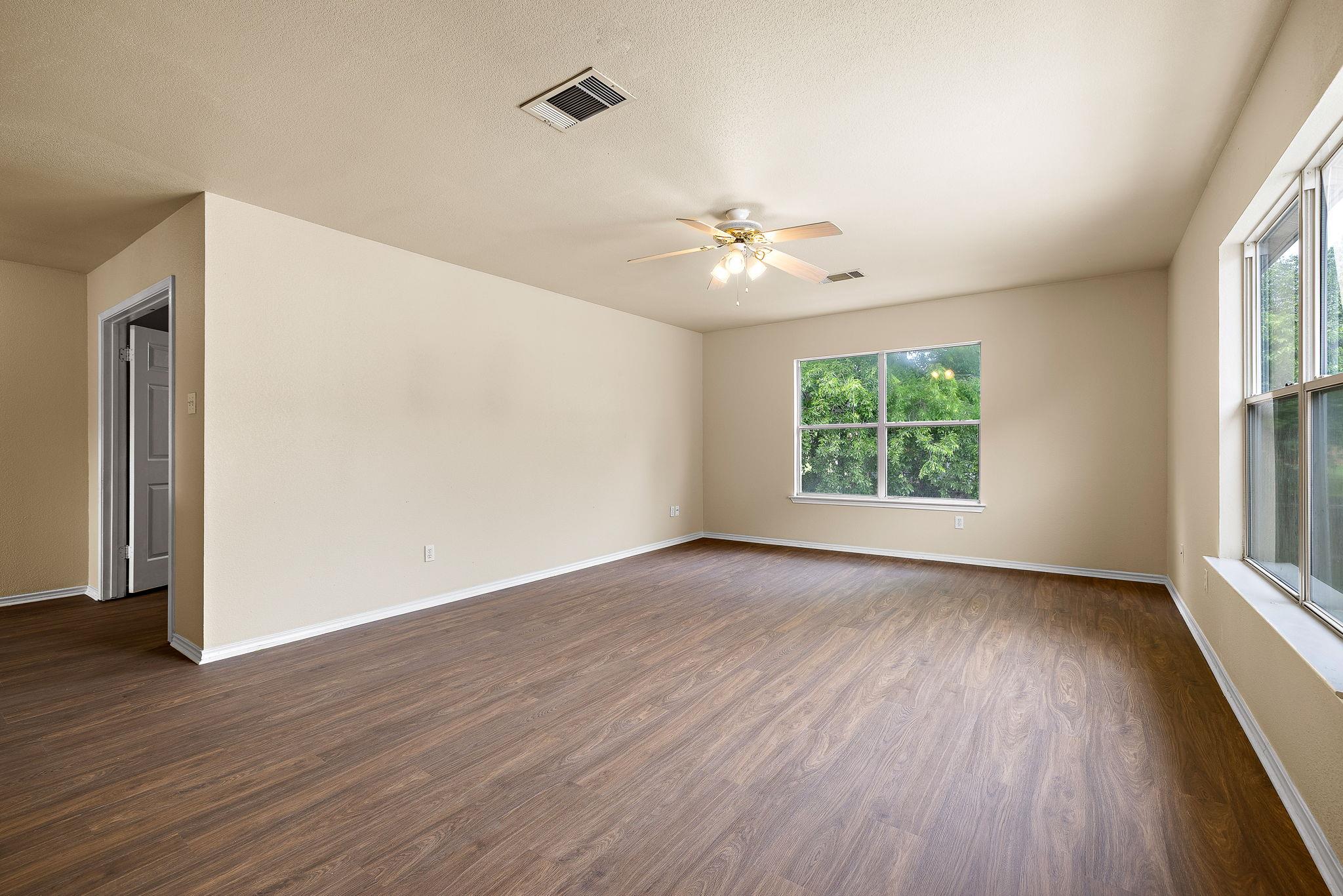 2104 Deer Creek Trl, Round Rock, TX 78665