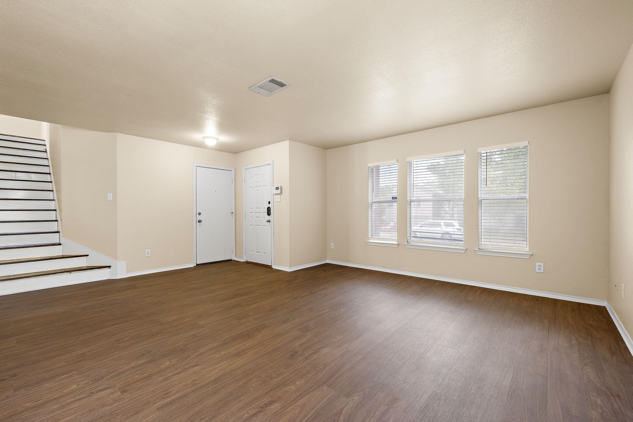 2104 Deer Creek Trl, Round Rock, TX 78665