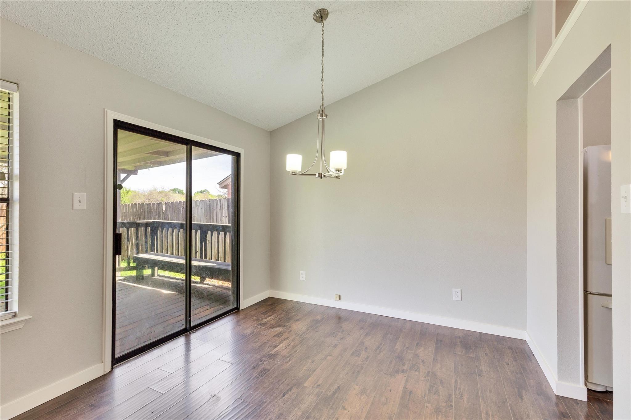 2104 Agarita Trl, Round Rock, TX 78665