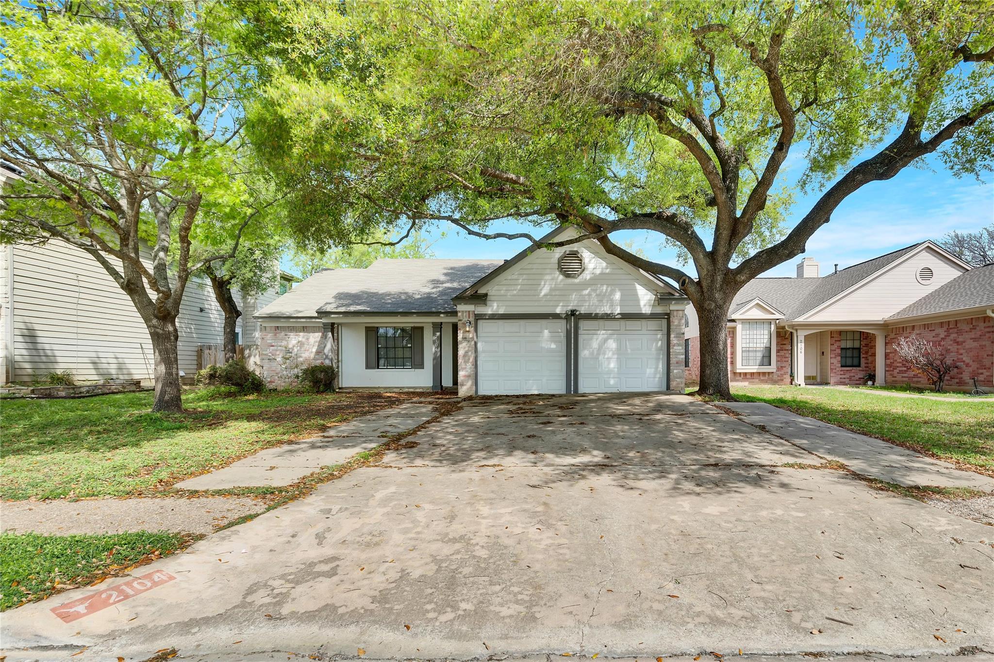 2104 Agarita Trl, Round Rock, TX 78665
