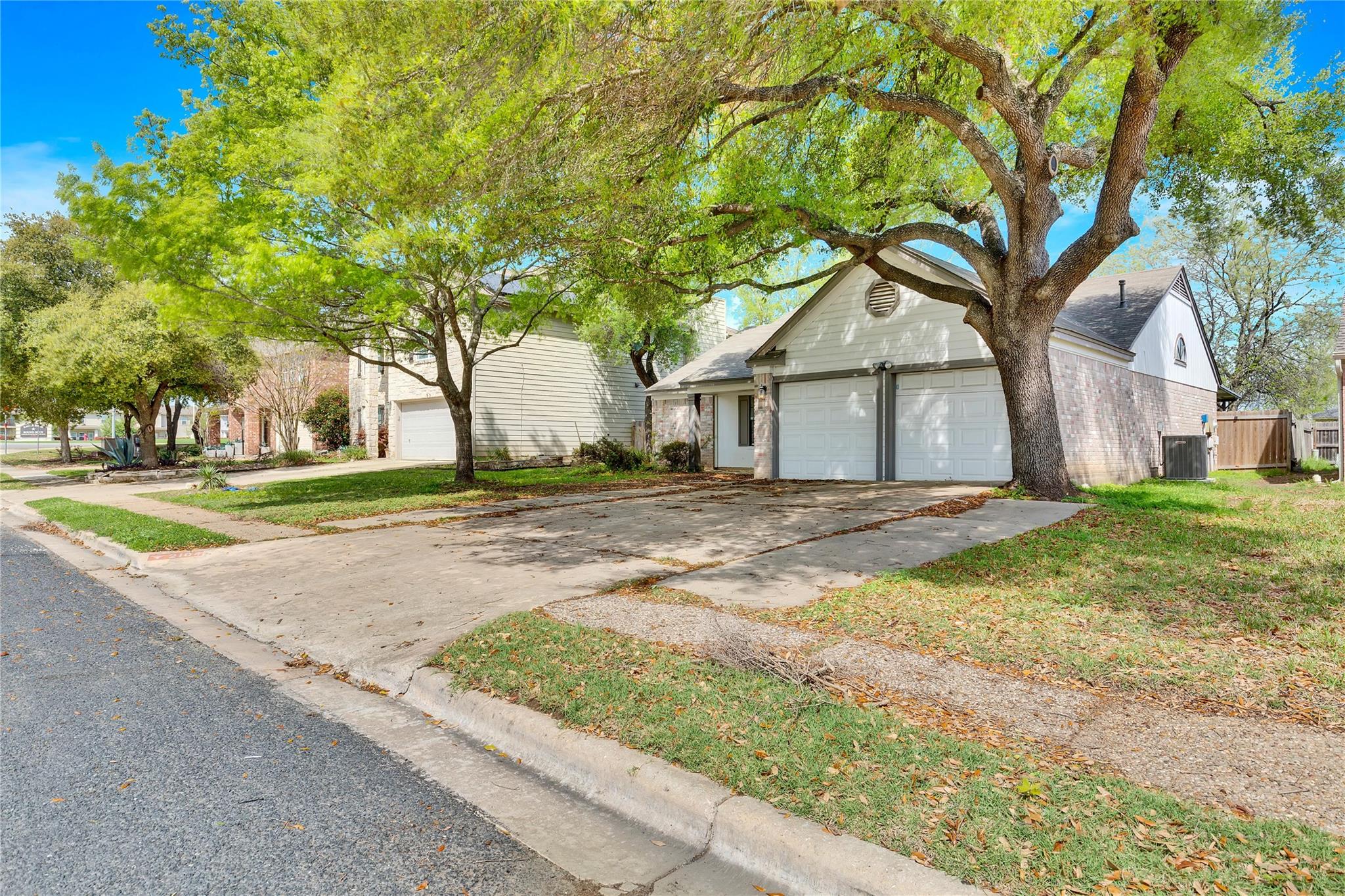 2104 Agarita Trl, Round Rock, TX 78665