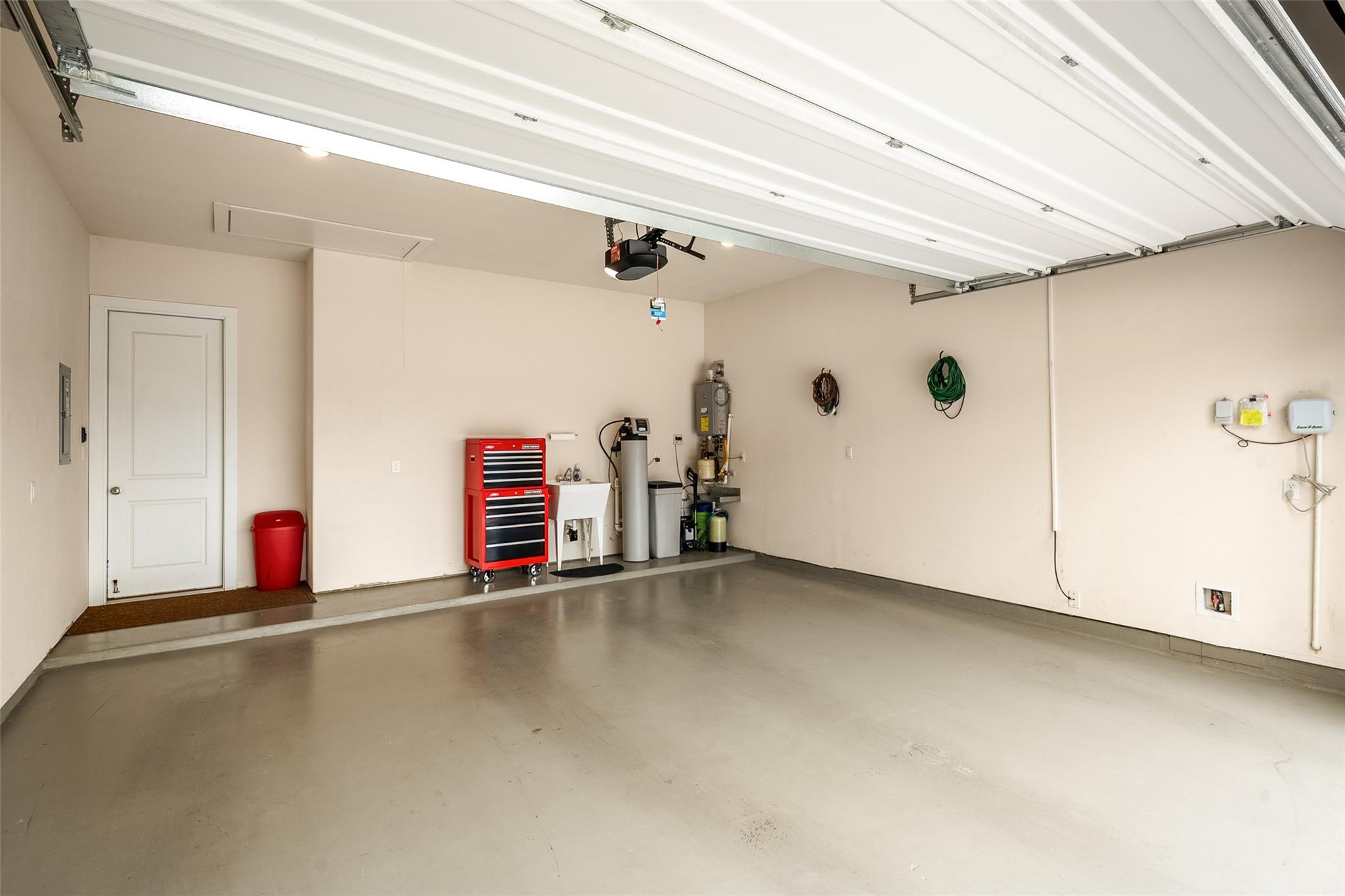 433 Teakmill Trl, San Marcos, TX 78666