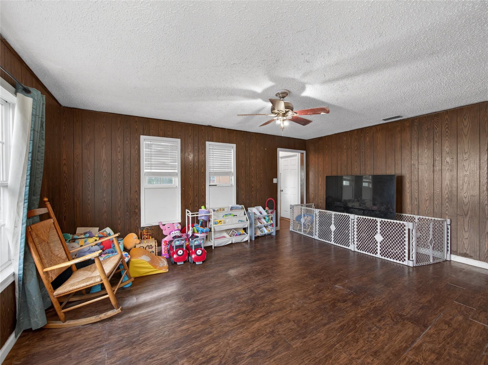 20417 Ed Acklin Rd, Manor, TX 78653