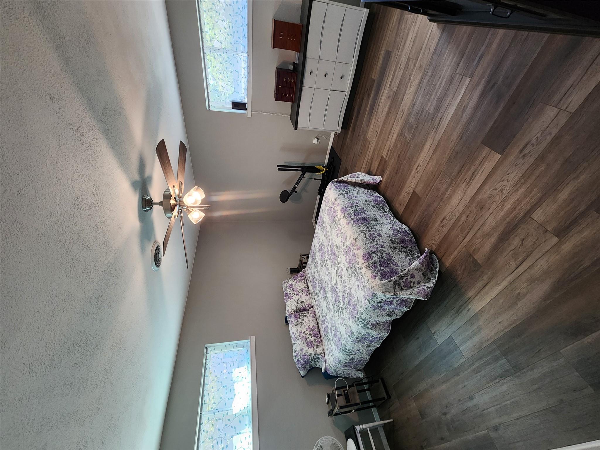 108 Parkview Dr, Brady, TX 76825