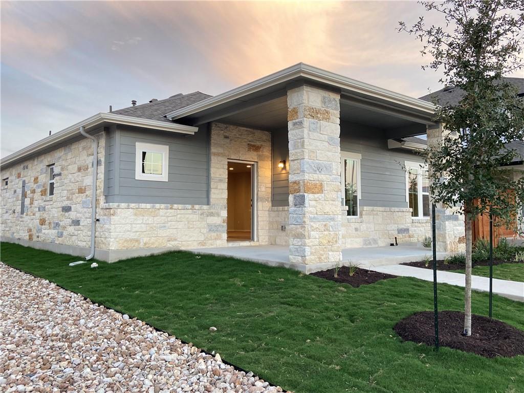 8409 Looksee Ln, Austin, TX 78744