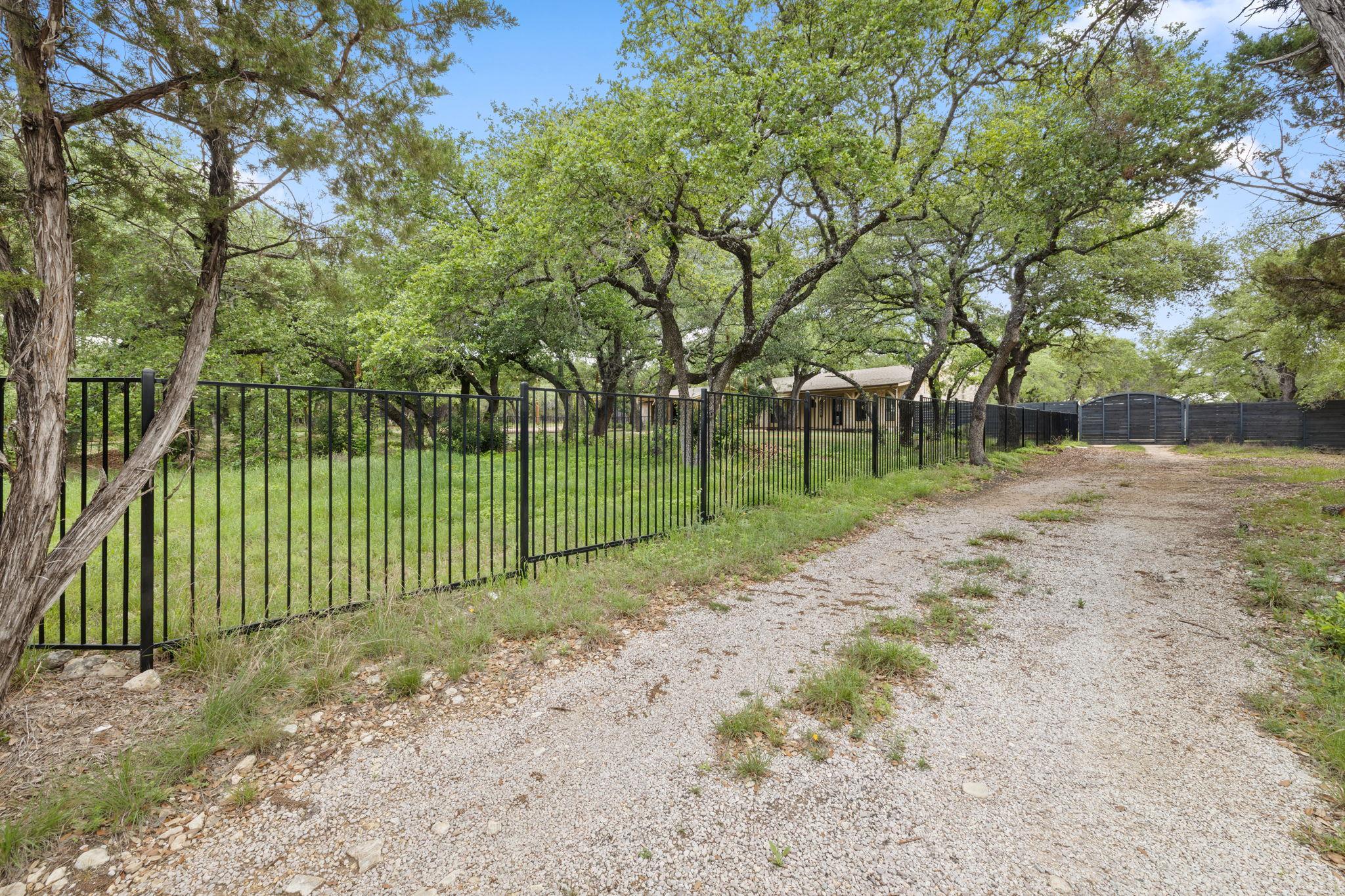 16207 Big Oak Cir, Leander, TX 78641