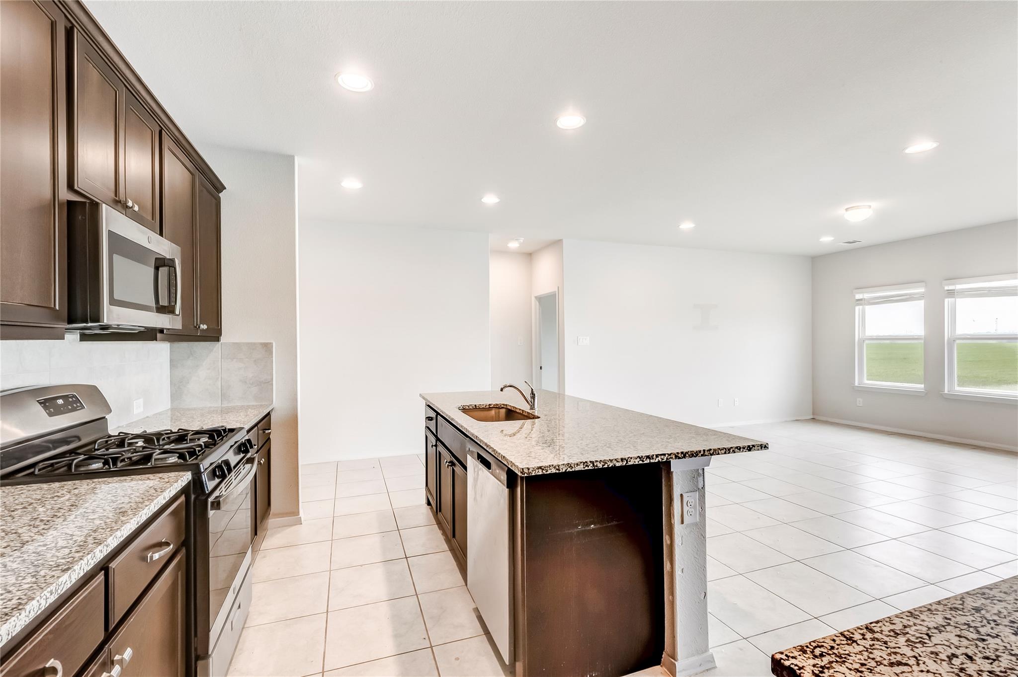 2721 Winding Creek Rd, Kyle, TX 78640