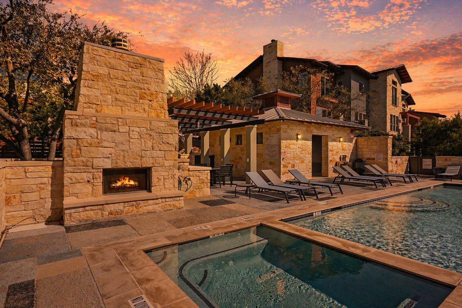 8110 Ranch Road 2222 Rd # 33, Austin, TX 78730