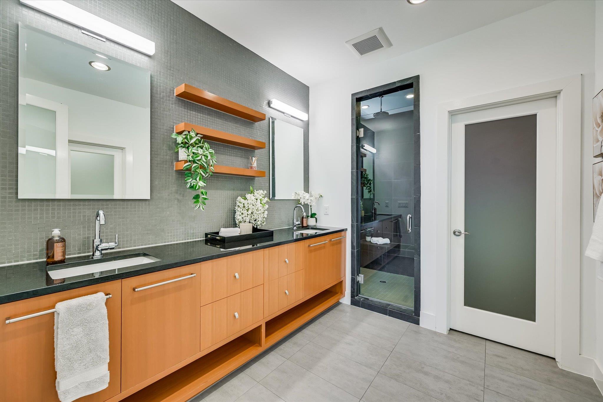 8110 Ranch Road 2222 Rd # 33, Austin, TX 78730