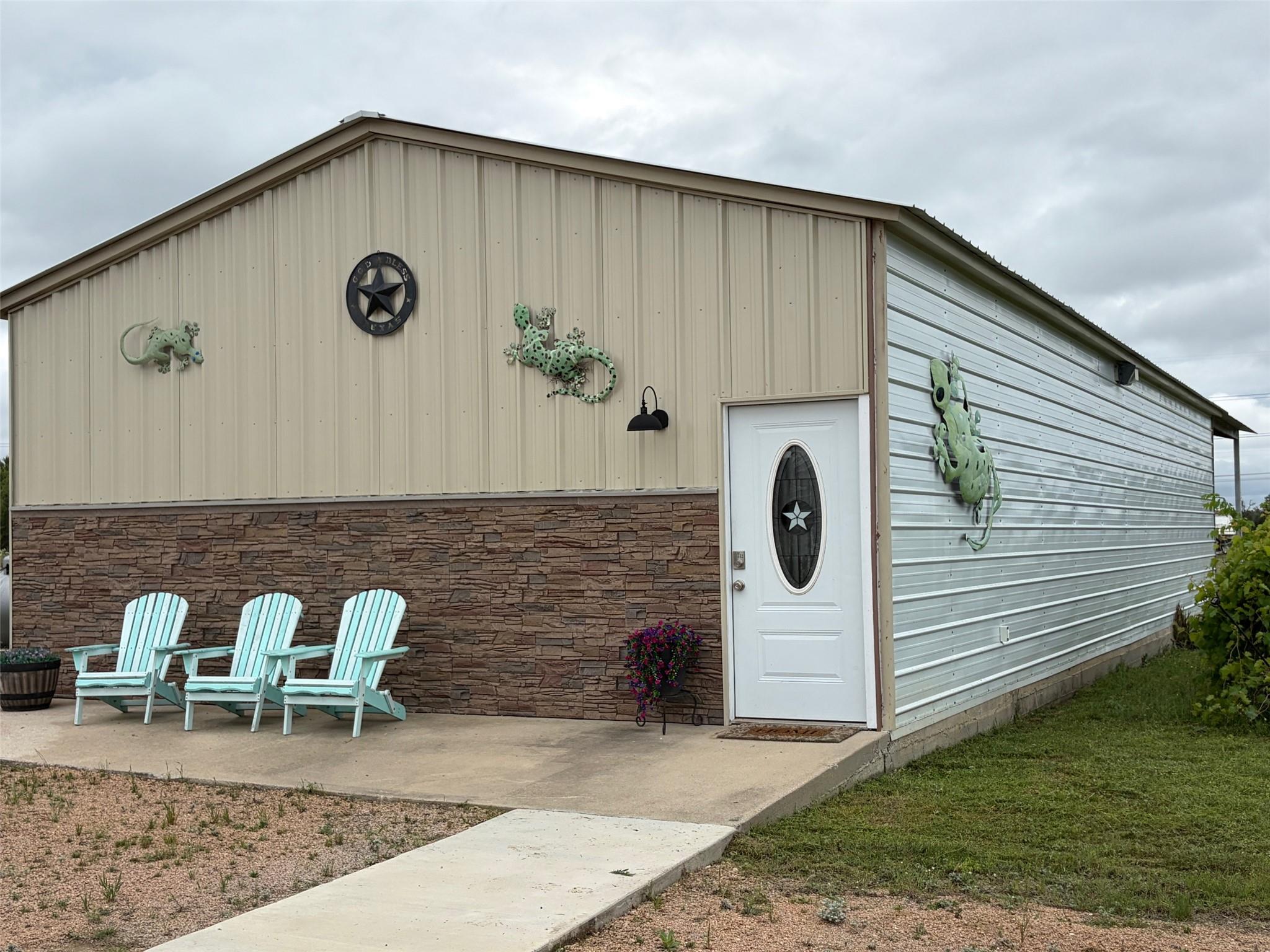 397 Private Road 3072, Lampasas, TX 76550