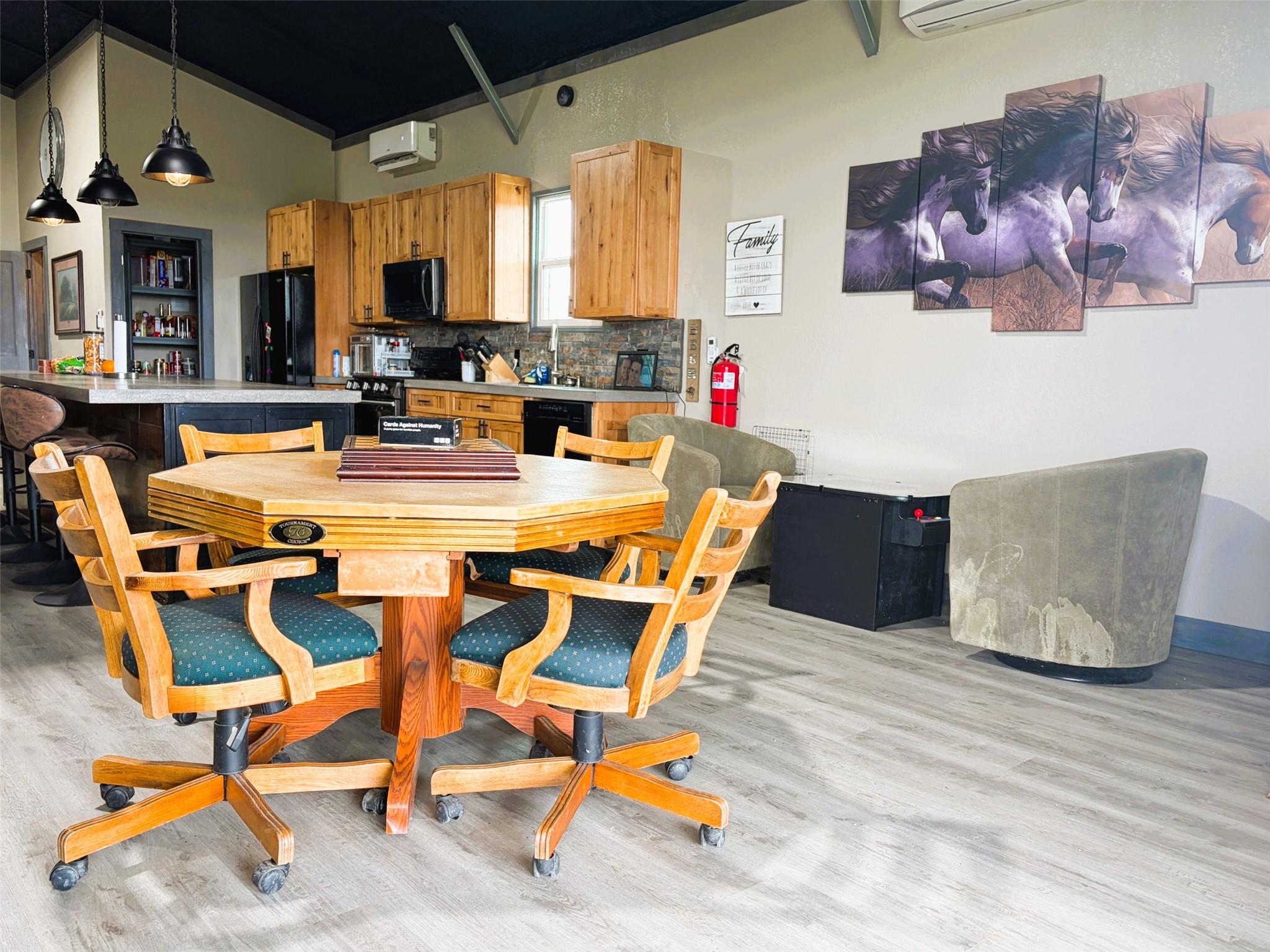 397 Private Road 3072, Lampasas, TX 76550